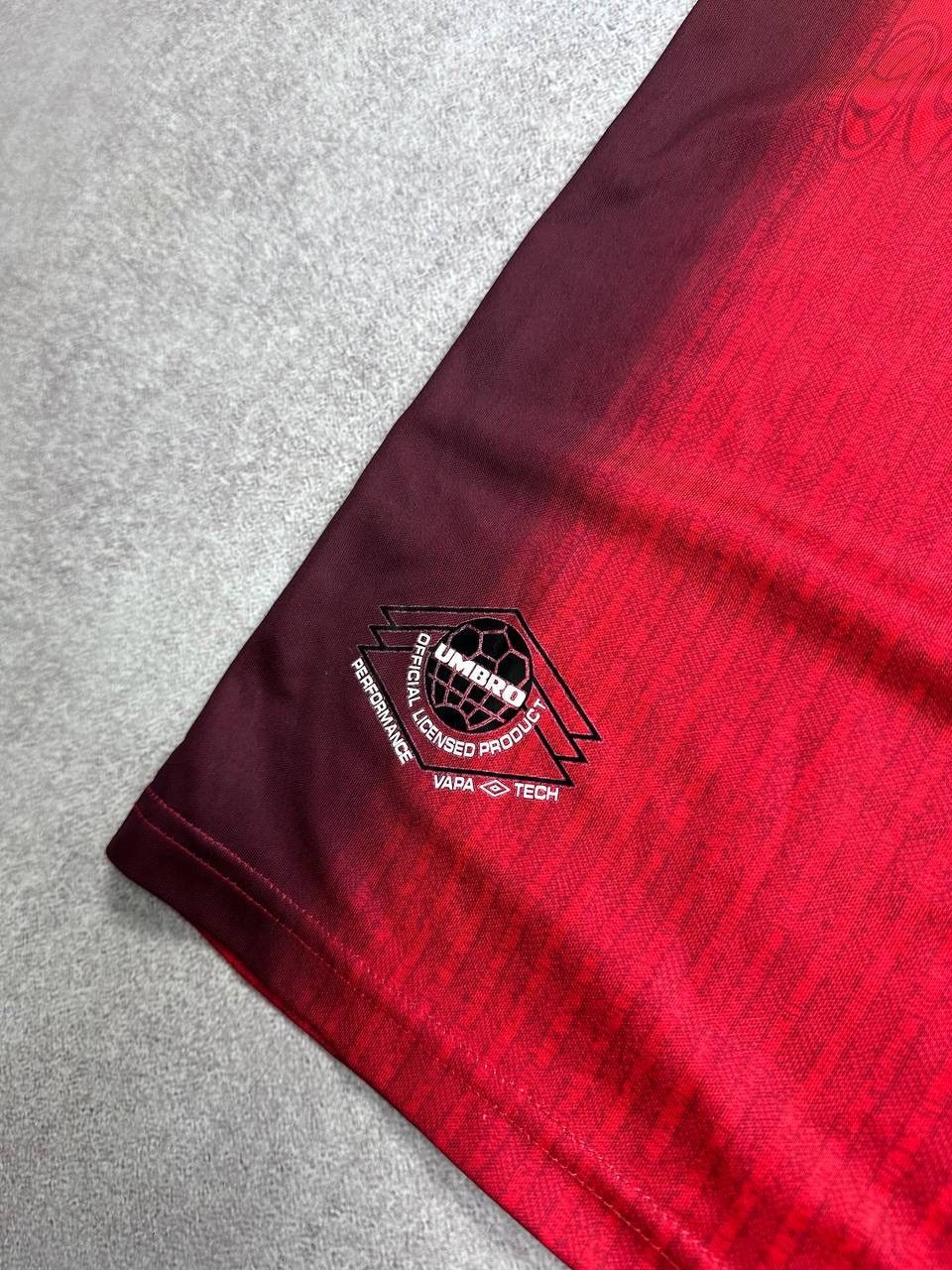Umbro Vintage Umbro 1996-98 Manchester United Home Jersey XL Size US M / EU 48-50 / 2 - 9 Thumbnail