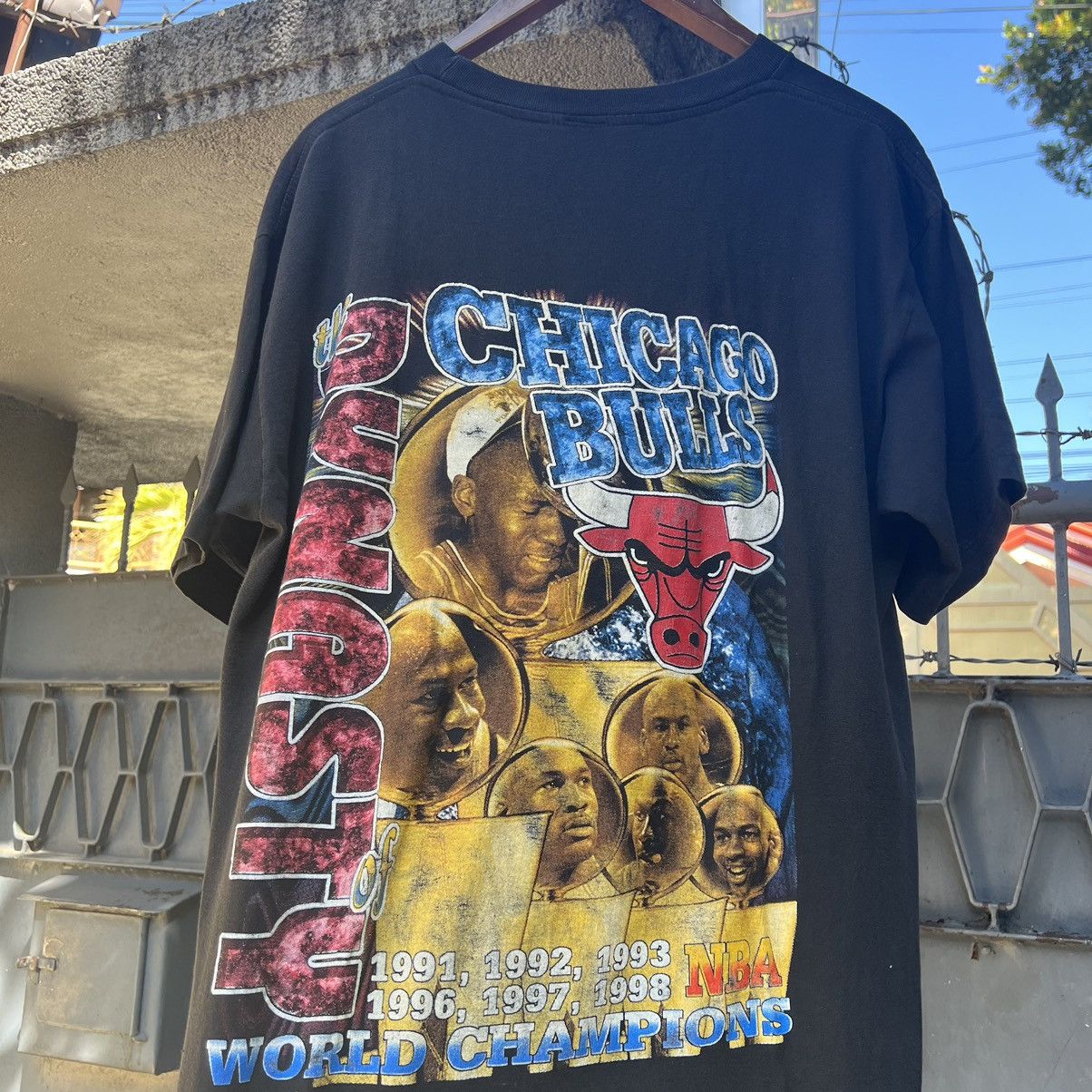 NBA × Rap Tees × Vintage 1998 Chicago Bulls Rap Tee Shirt Double 3 Peat Last Dance Size US L / EU 52-54 / 3 - 2 Thumbnail
