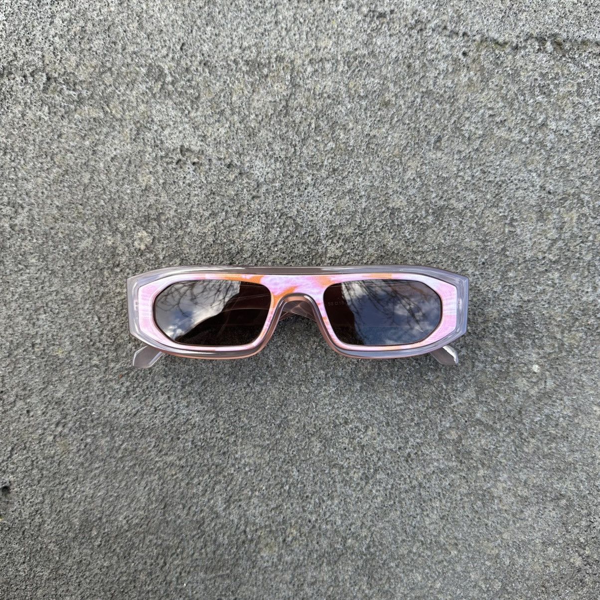 Other SUNGLASSES BRAND NEW CLASSIC RETRO VINTAGE YT20285-01 Size ONE SIZE - 1 Thumbnail