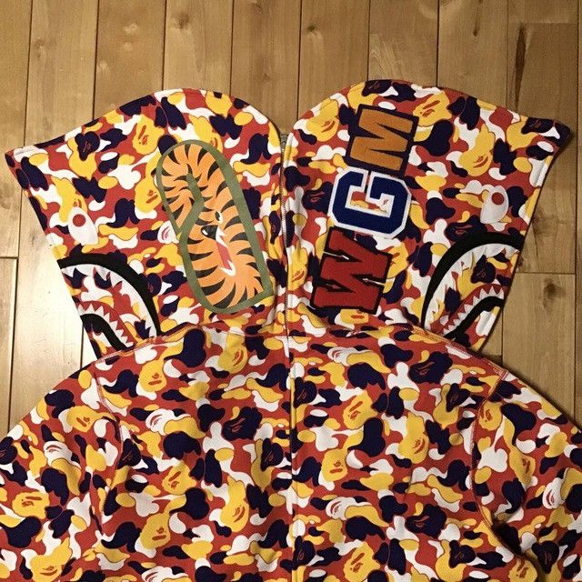Bape 2024 🔥Kuala Lumpur Store Camo BAPE shark full zip hoodie APE Size US XXL / EU 58 / 5 - 2 Thumbnail