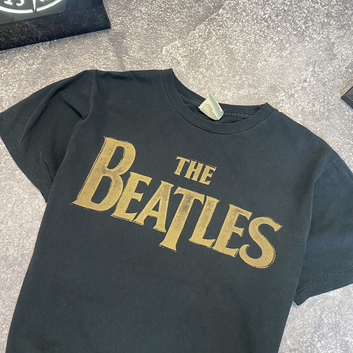 Band Tees Vintage The Beatles 2005 big logo rock band tee Size US M / EU 48-50 / 2 - 2 Thumbnail