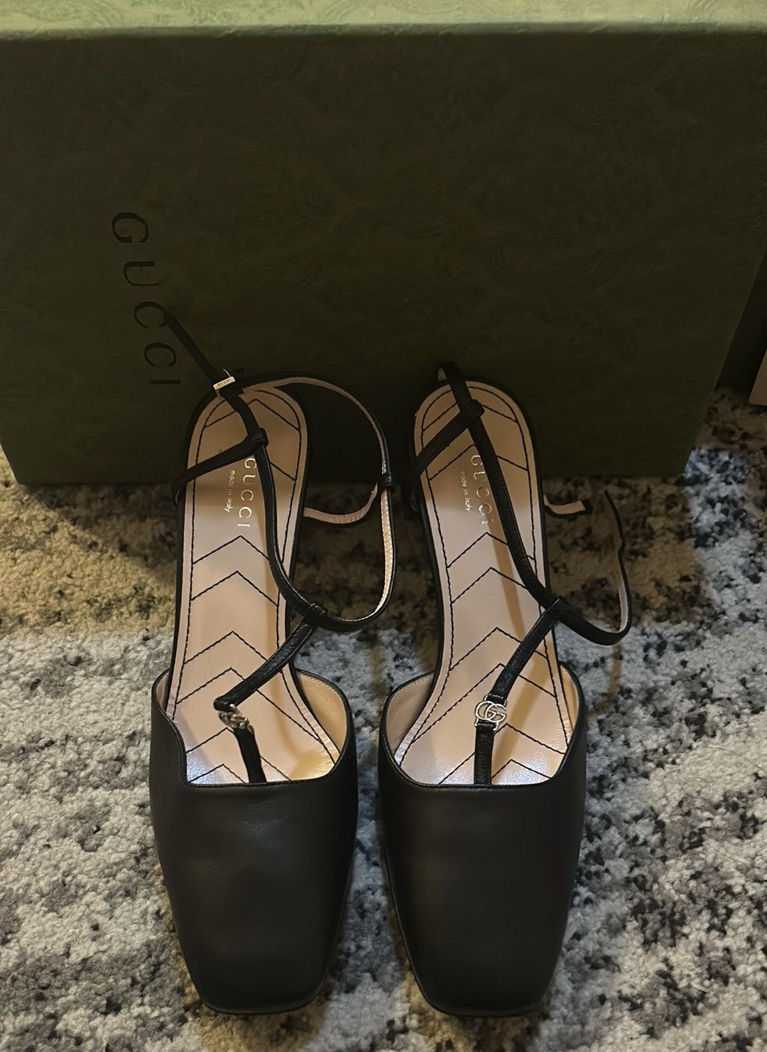 Gucci Gucci Double G T-Bar Leather Pumps size 38.5 Size US 8.5 / IT 38.5 - 3 Thumbnail