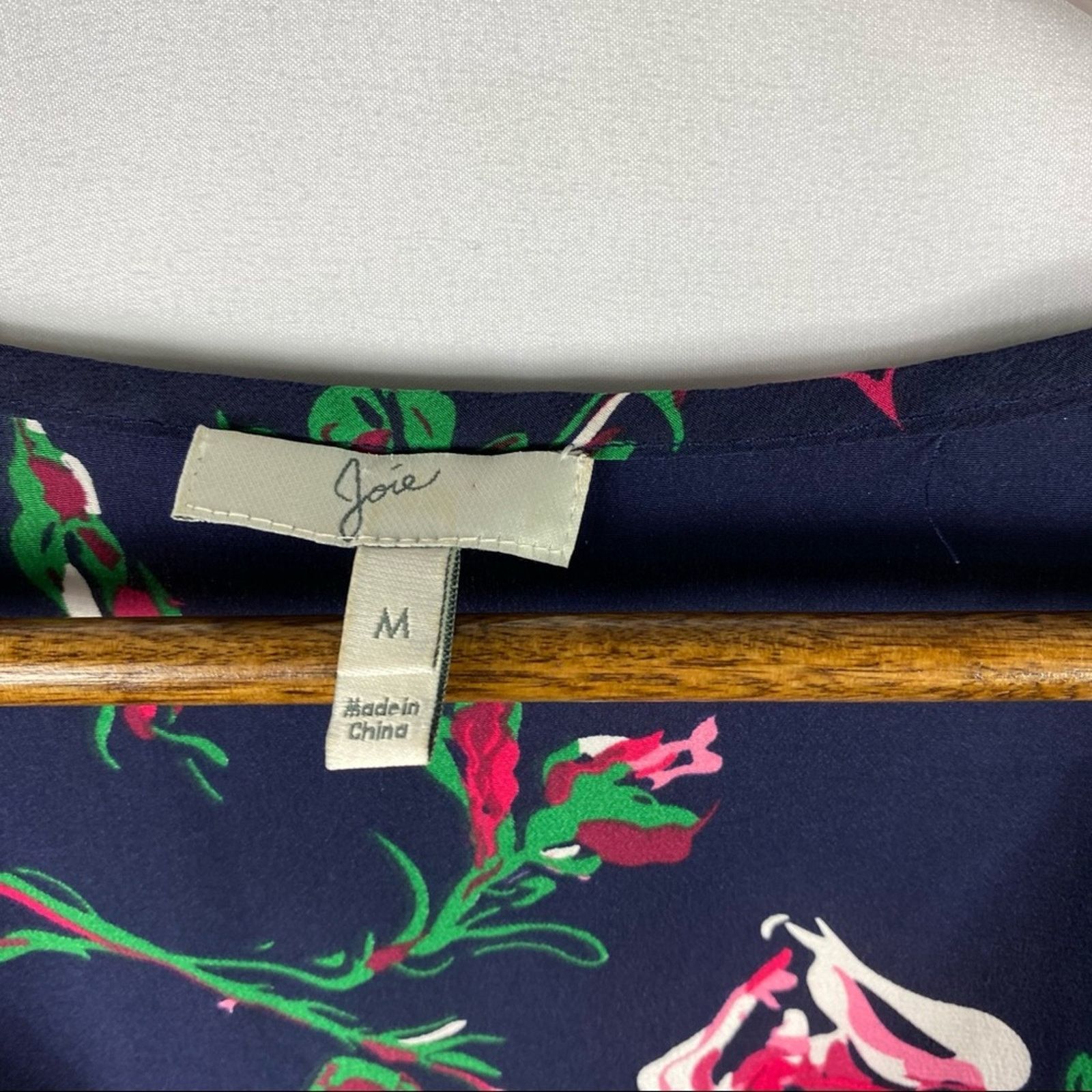 Joie JOIE Rain B Rose Print Tank in Blue - Size Medium Size M / US 6-8 / IT 42-44 - 3 Thumbnail