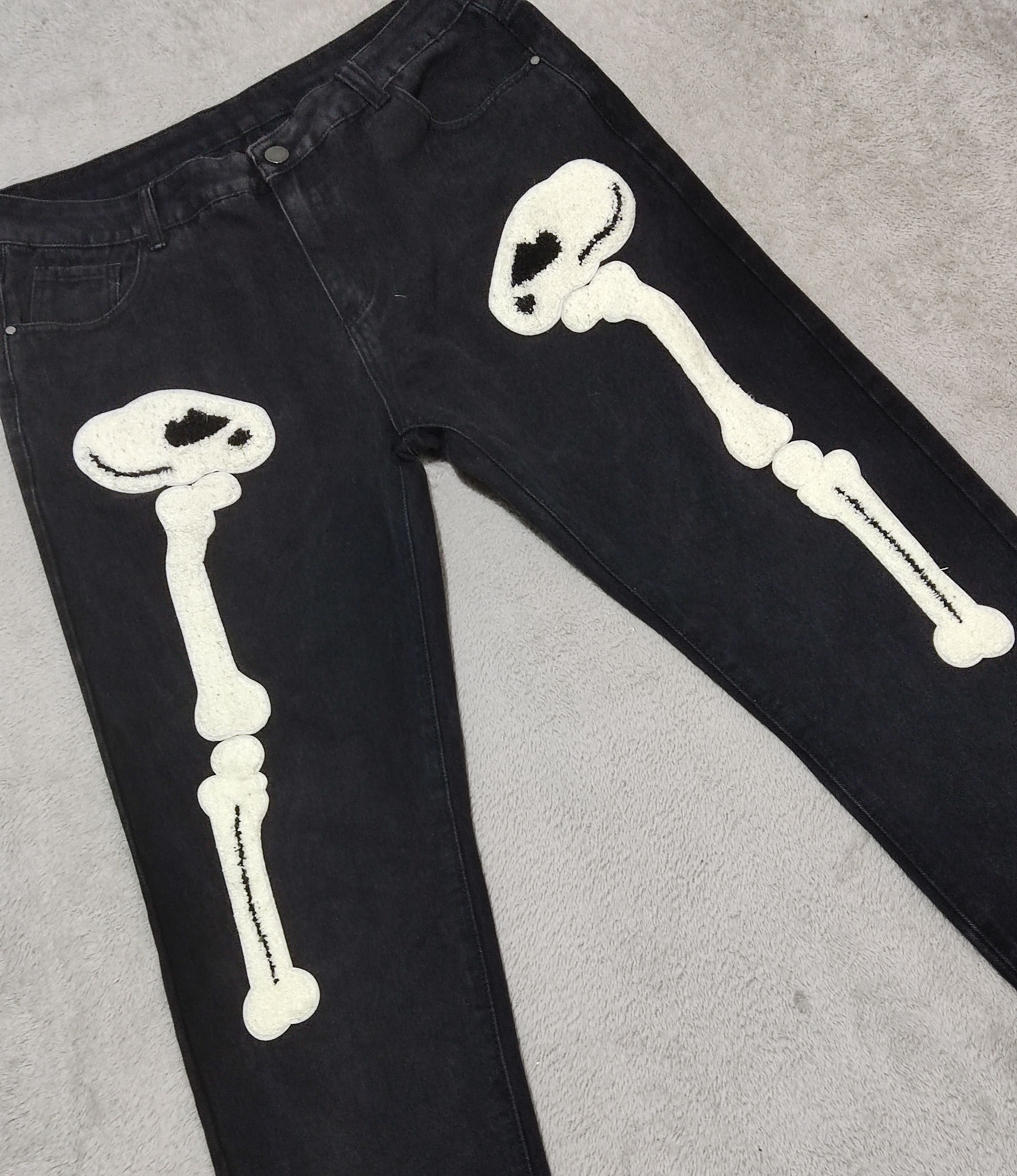 Japanese Brand Streetwear Skeleton Bone Chenille Patch Black Washed Denim Size US 35 - 1 Thumbnail