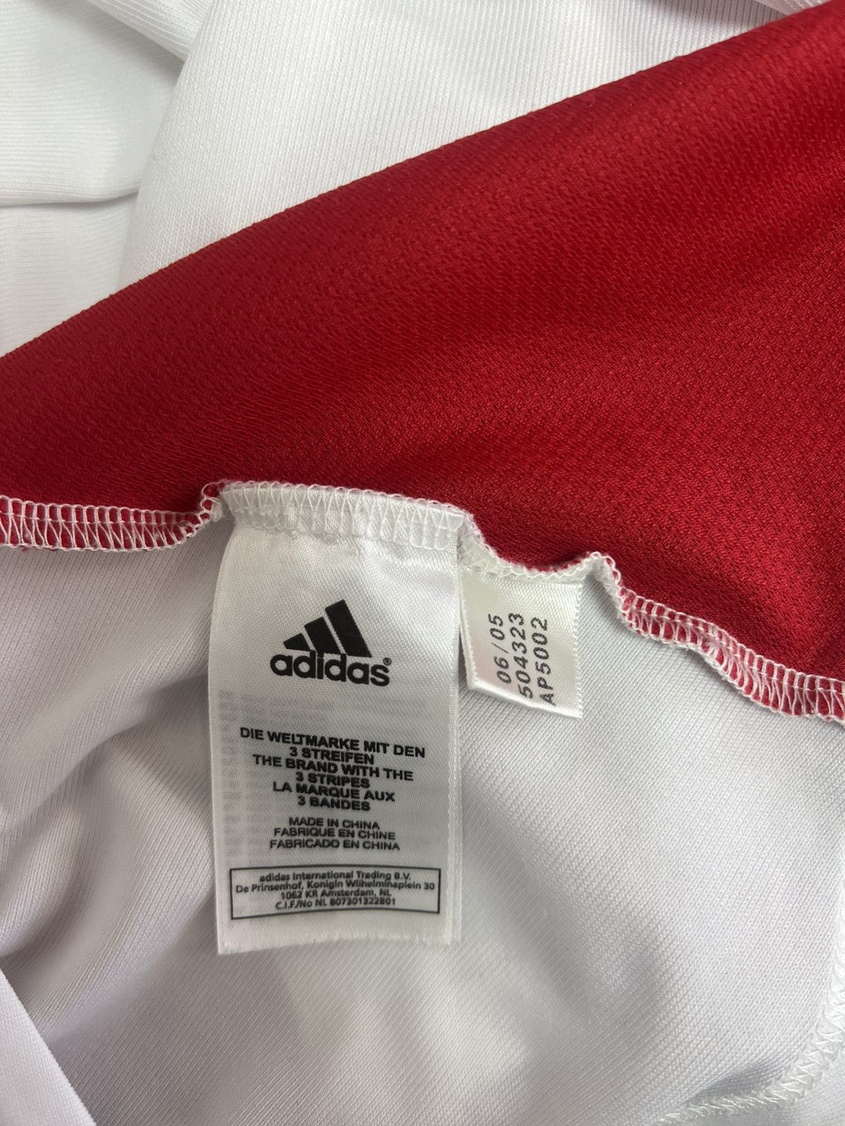 Adidas × Vintage Ac Milan 2005-06 Football Shirt Adidas Soccer Jersey sz M Size US M / EU 48-50 / 2 - 4 Thumbnail