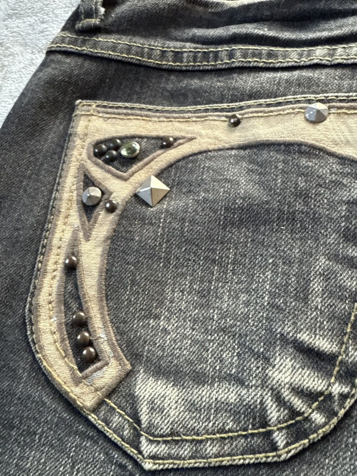 GOSTAR DE FUGA Gostar De Fuga Style Studded Embellished Flared Jeans Size US 27 - 18 Thumbnail