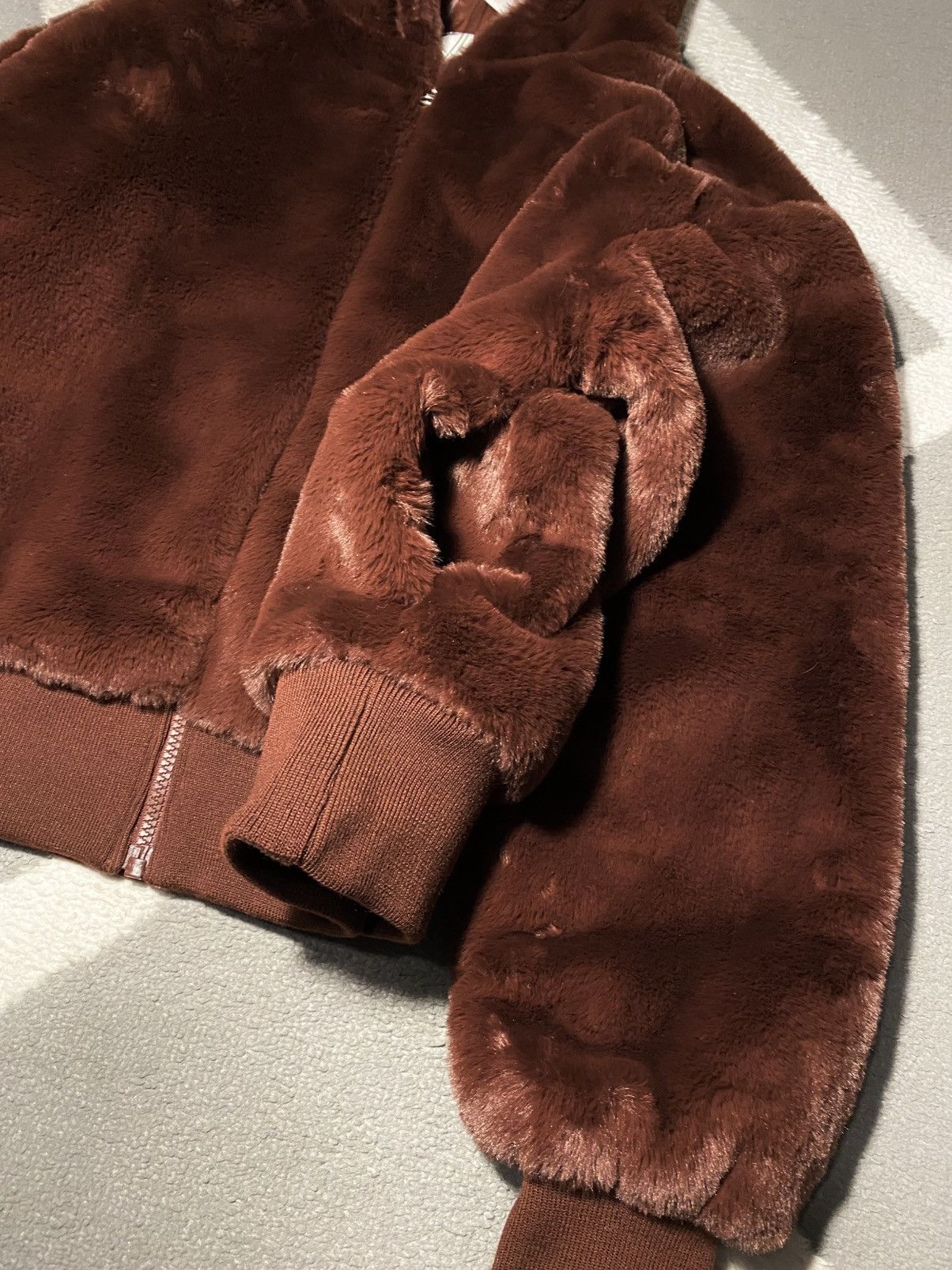 Nike Nike Essentials Faux Fur Swoosh Bomber Jacket women’s M BNWT Size M / US 6-8 / IT 42-44 - 10 Thumbnail