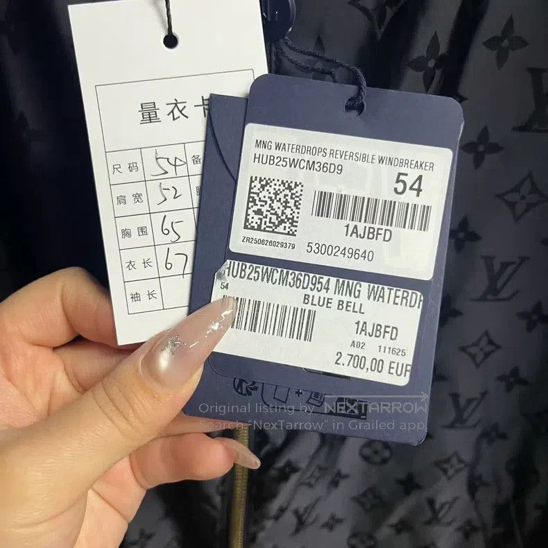 Louis Vuitton Louis Vuitton 26 Latest Reversible Hooded Drawstring Raind Size US L / EU 52-54 / 3 - 6 Thumbnail