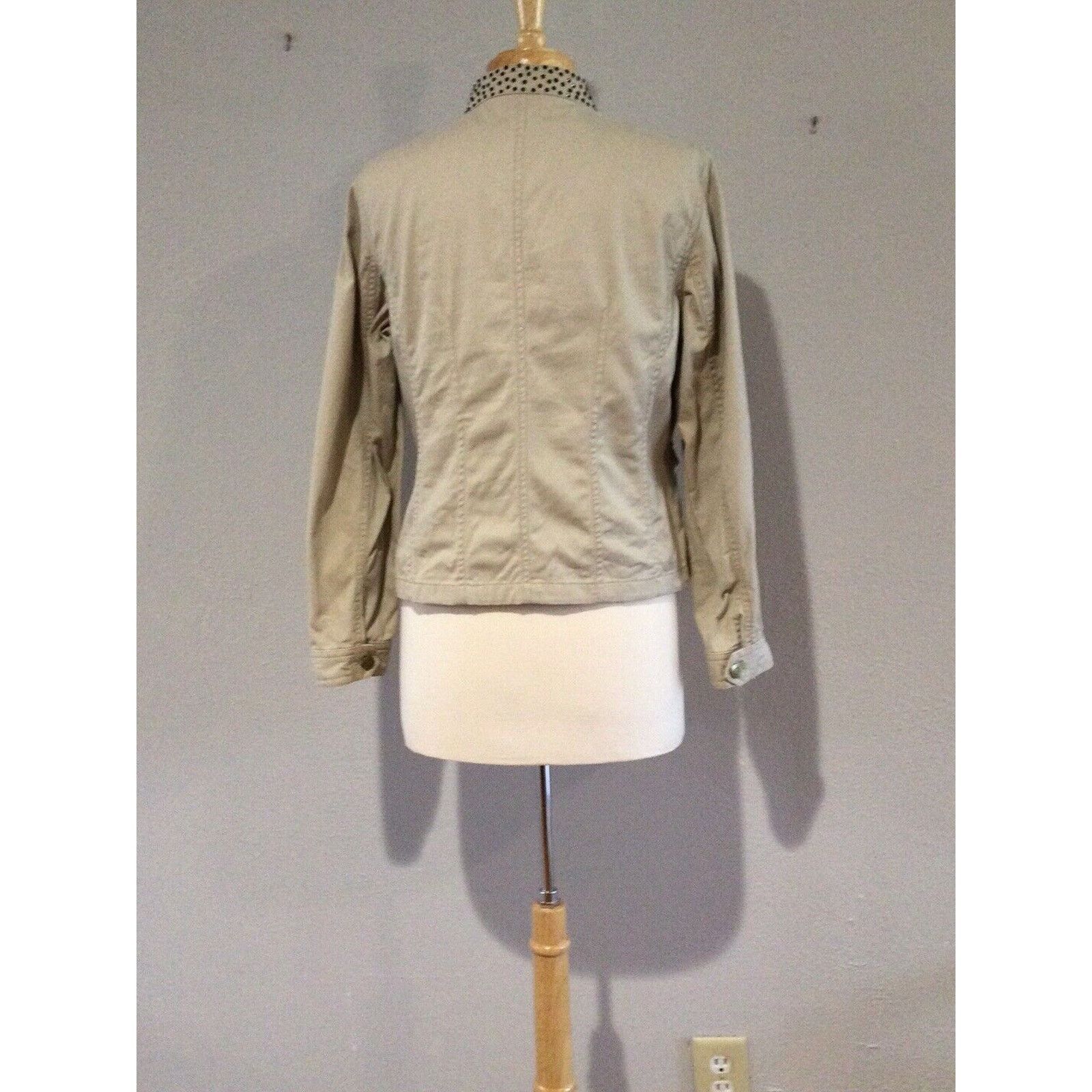Chicos Chicos Tan Zip Front Rhinestone Collar Cotton Size 1/M Size M / US 6-8 / IT 42-44 - 12 Thumbnail