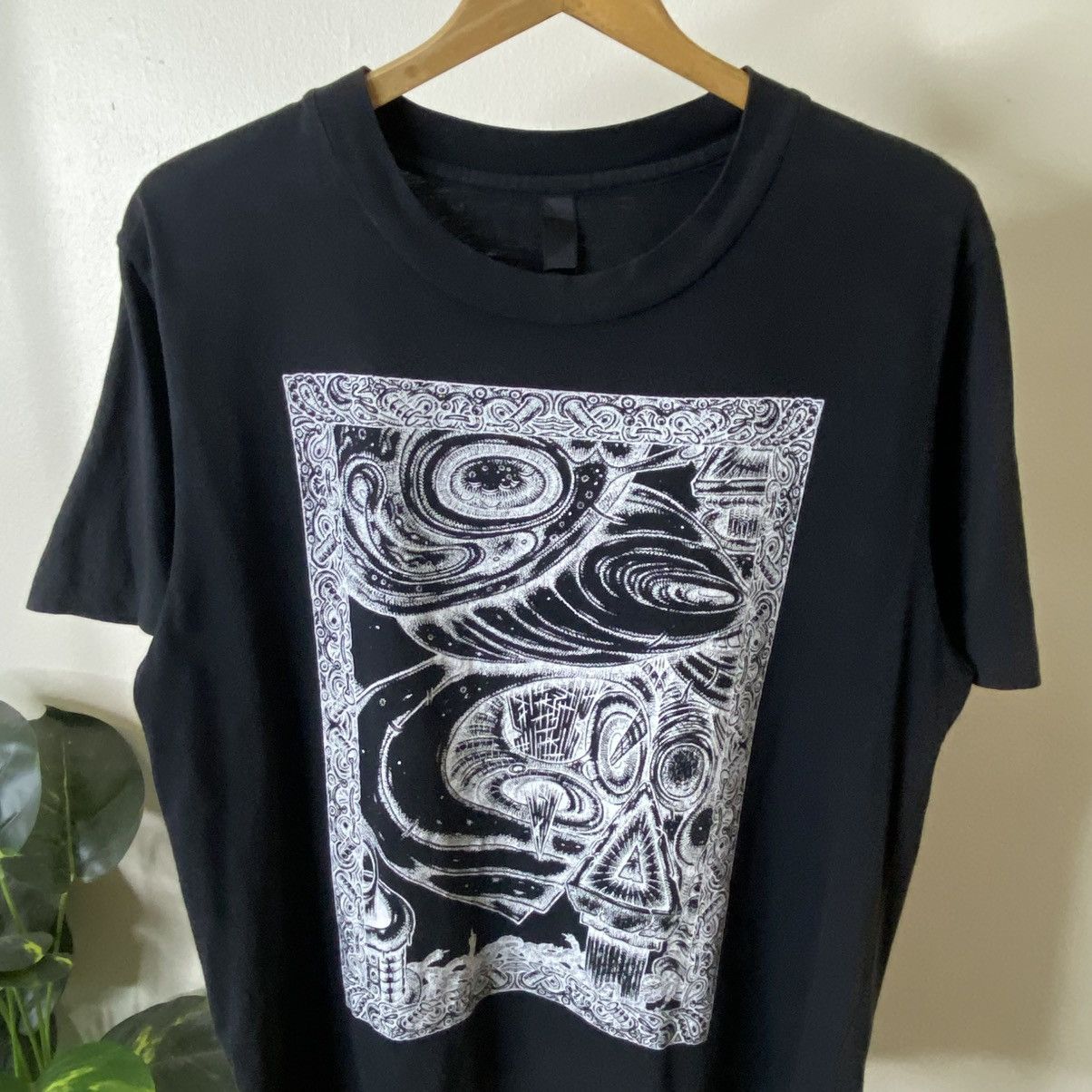 Japanese Brand Public Image Art Graphic T Shirt Made in Japan Size US L / EU 52-54 / 3 - 2 Thumbnail