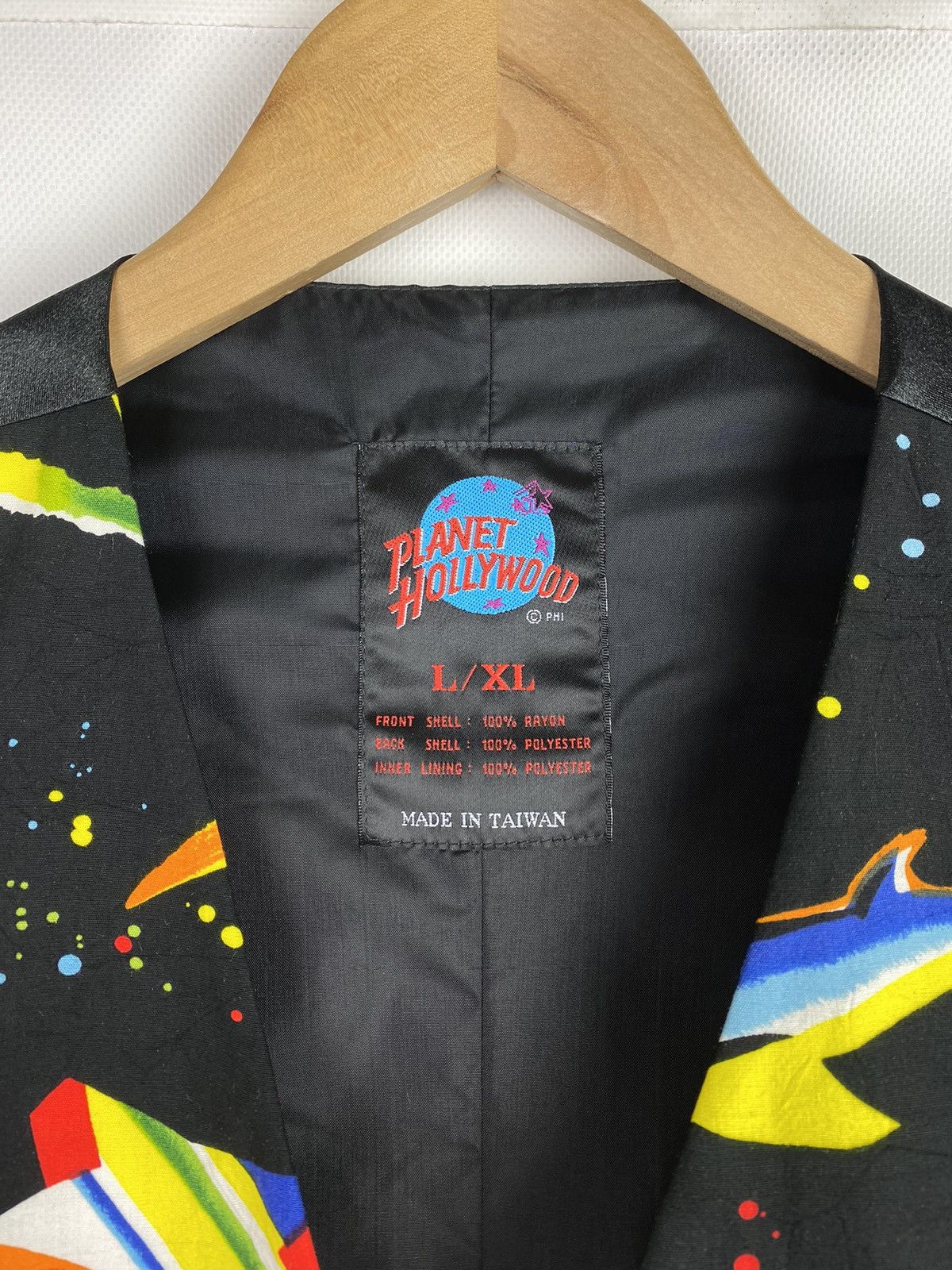 Planet Hollywood Planet Hollywood vintage overprinted art vest gilet Size US L / EU 52-54 / 3 - 6 Thumbnail