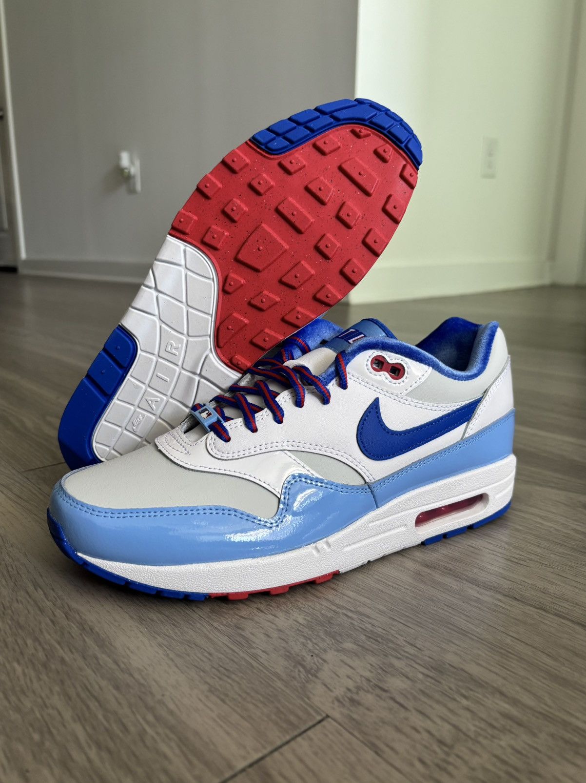 Nike Braves Nike Air Max 1 Size US 11 / EU 44 - 6 Thumbnail