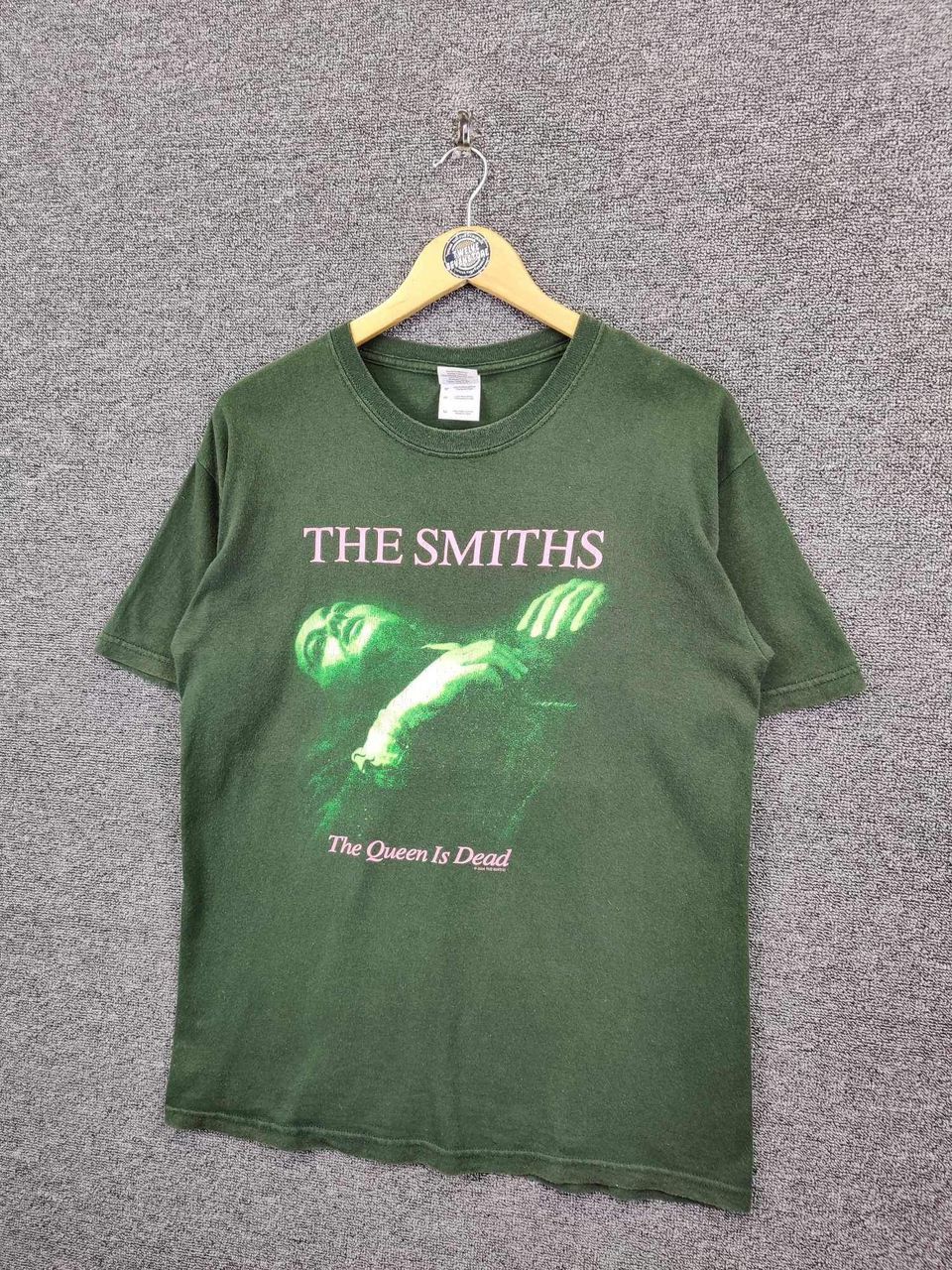 Band Tees Vintage The Smiths Queen Is Dead Band Tee Tshirt Size US M / EU 48-50 / 2 - 2 Thumbnail