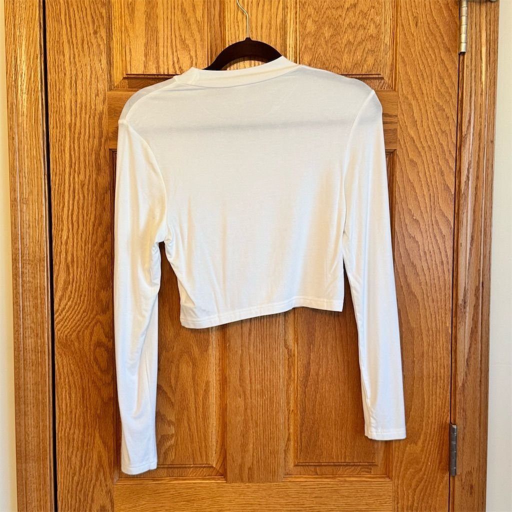 Other Women's Long Sleeve Cropped Blouse Size M Beige Size M / US 6-8 / IT 42-44 - 2 Thumbnail