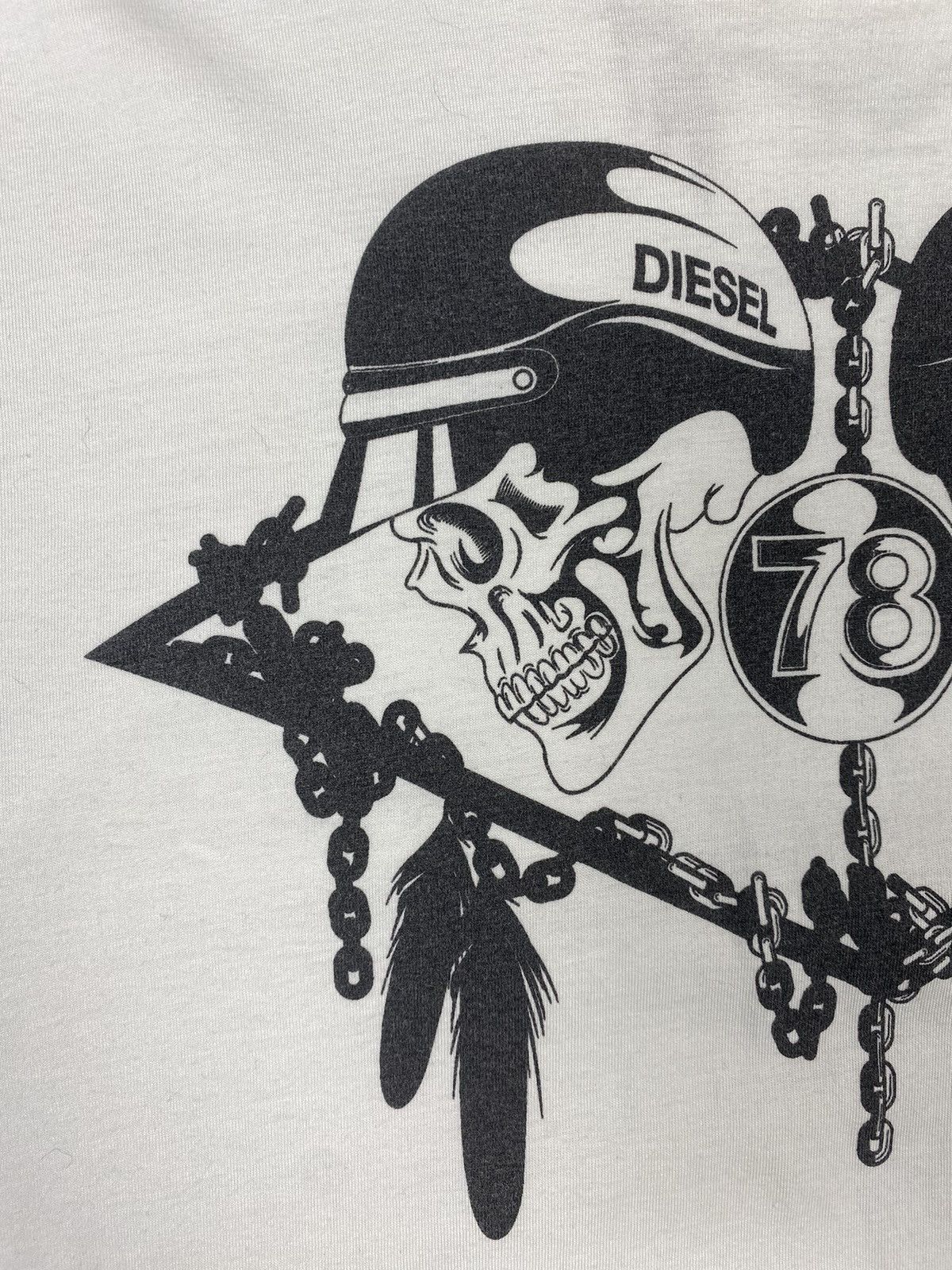 Diesel Vintage 00s Diesel Skulls Biker Motorcycle Y2K Tee Size US L / EU 52-54 / 3 - 7 Thumbnail