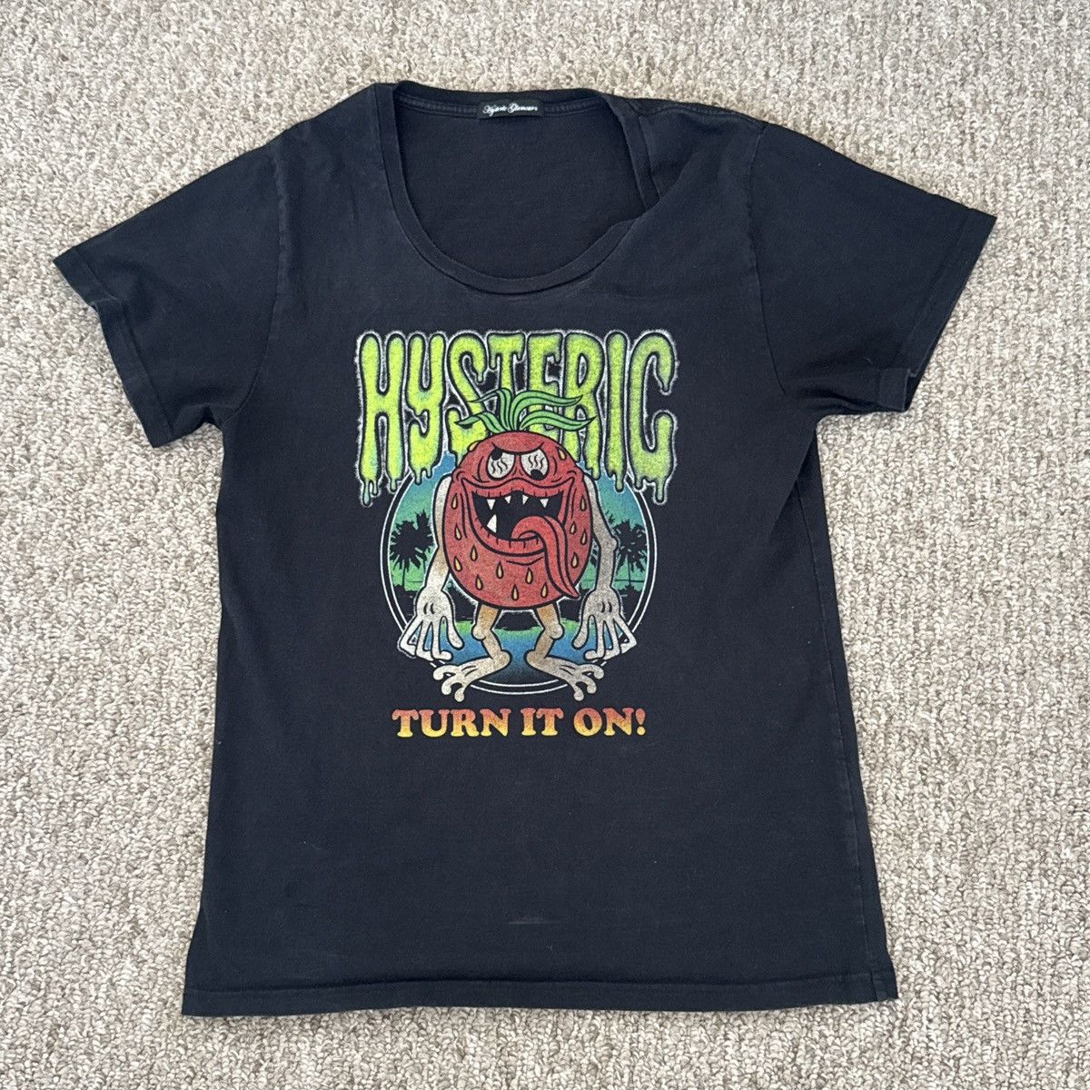 Hysteric Glamour Hysteric glamour strawberry tee Size US M / EU 48-50 / 2 - 1 Thumbnail