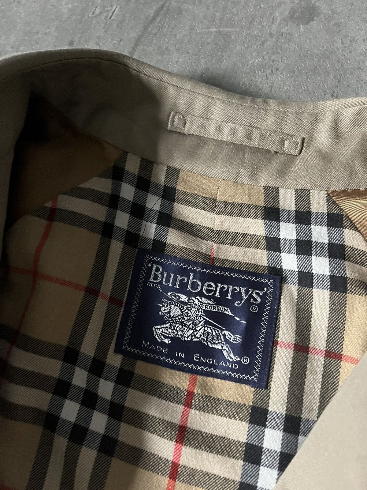 Burberry Burberrys vintage trench coat beige rare grail nova checked Size US L / EU 52-54 / 3 - 9 Thumbnail
