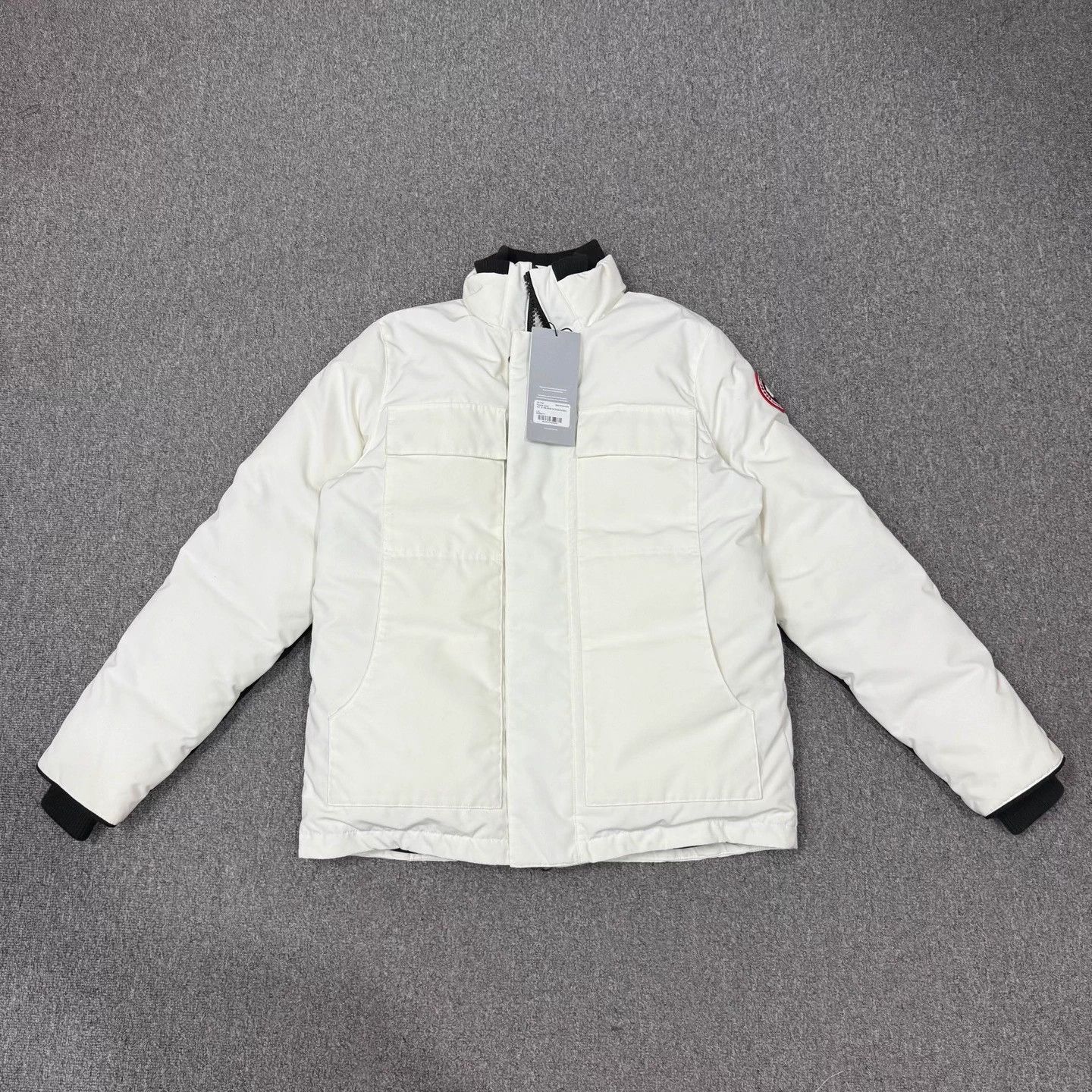 Canada Goose Canada Goose white down jacket L new with tags Size L / US 10 / IT 46 - 2 Thumbnail