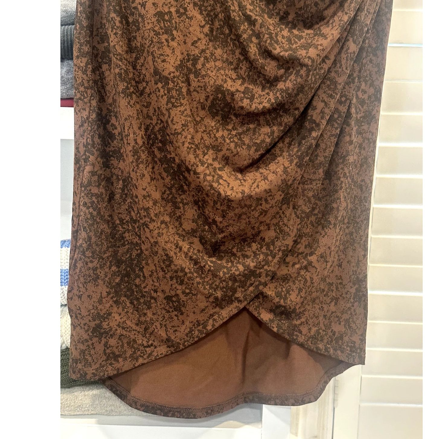 Other Open Edit Boho Brown Tulip Hem Flowy Knee Length Skirt S NWT Size 30" / US 8 / IT 44 - 4 Thumbnail