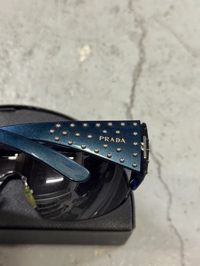 Prada 2000s Prada Blue Studded Sunglasses Size ONE SIZE - 3 Thumbnail