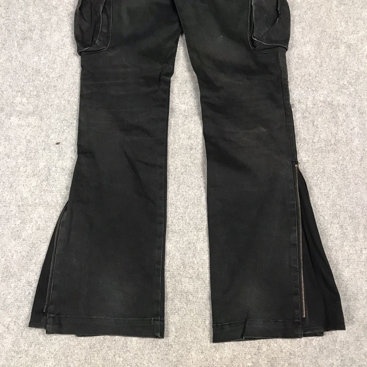 Japanese Brand 🔥SEMANTICDESIGN CARGO ZIPPER DESIGN BLACK FADED DENIM PANTS Size US 30 / EU 46 - 12 Thumbnail