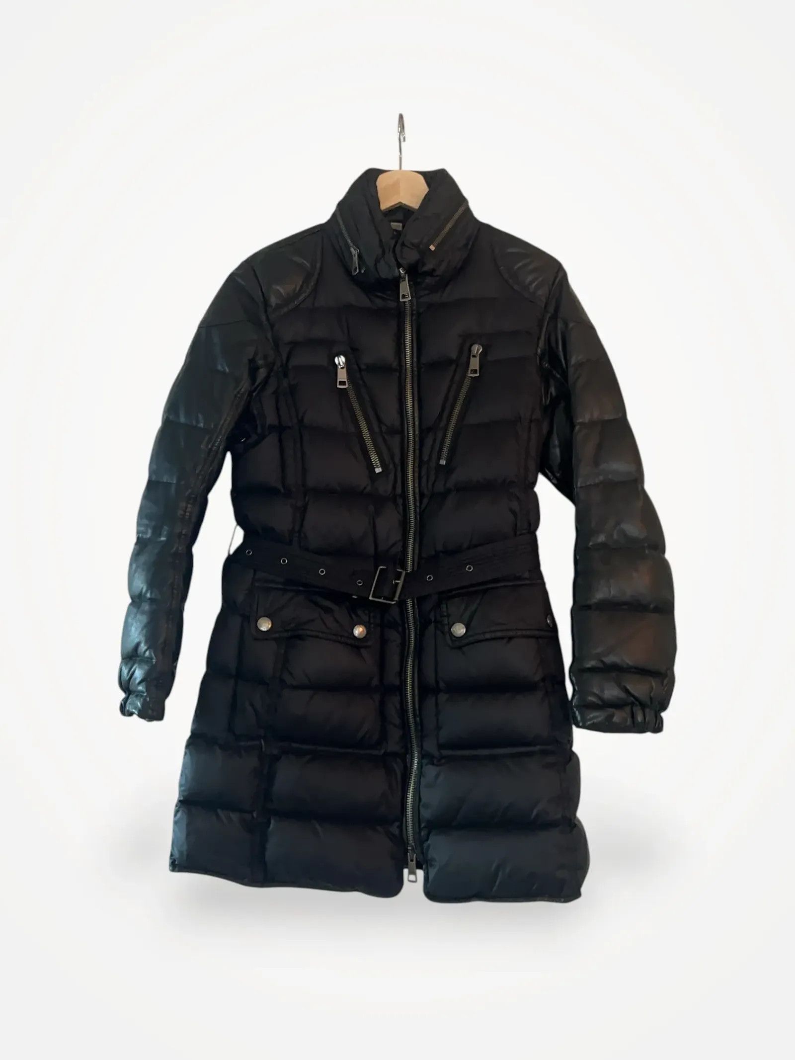 Burberry Burberry Down Jacket Size M / US 6-8 / IT 42-44 - 1 Thumbnail