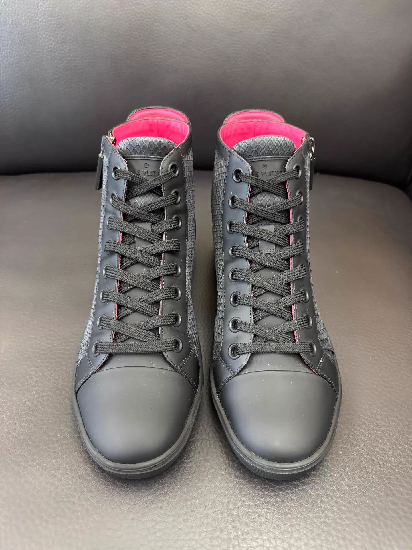 Louis Vuitton LV Black Python High-Top Sneaker Size 40 (New, Minor Wear) Size US 7 / EU 40 - 5 Thumbnail