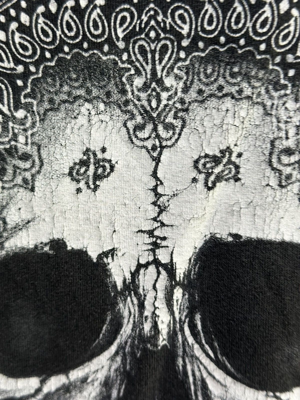 Japanese Brand Thrashed Vintage Bandanna Skull Head Faded Tee Size US XXL / EU 58 / 5 - 3 Thumbnail