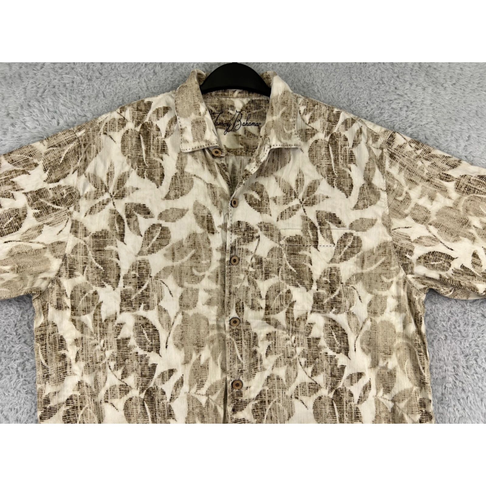 Tommy Bahama Tommy Bahama Shirt Mens Large Beige Leaf Pattern Hawaiian Camp Aloha Beach Resort Size US L / EU 52-54 / 3 - 4 Thumbnail
