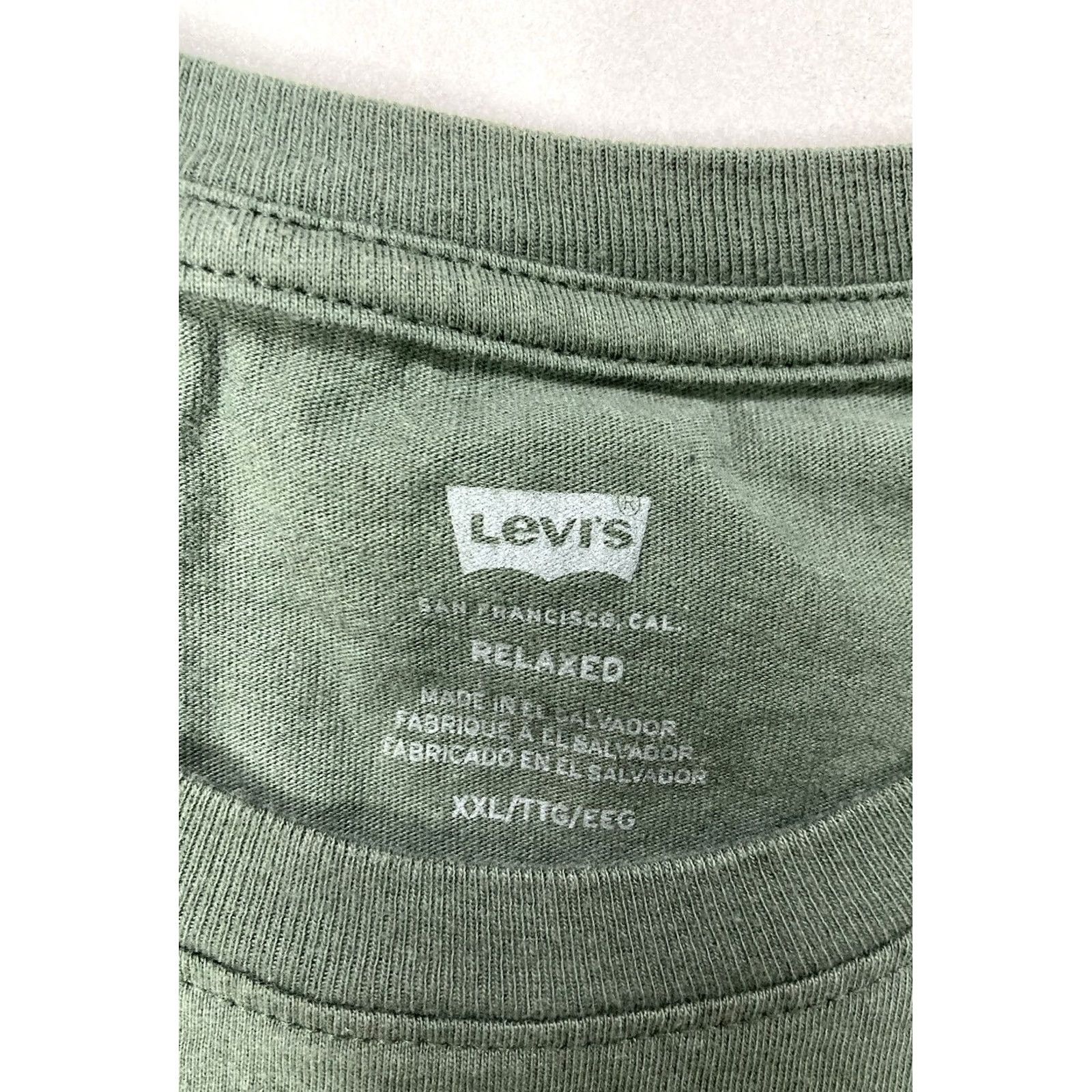 Levi's VINTAGE Levi’s Outdoor Mountain Graphic T-shirt Men XXL Green Short Sleeve Size US XXL / EU 58 / 5 - 5 Thumbnail