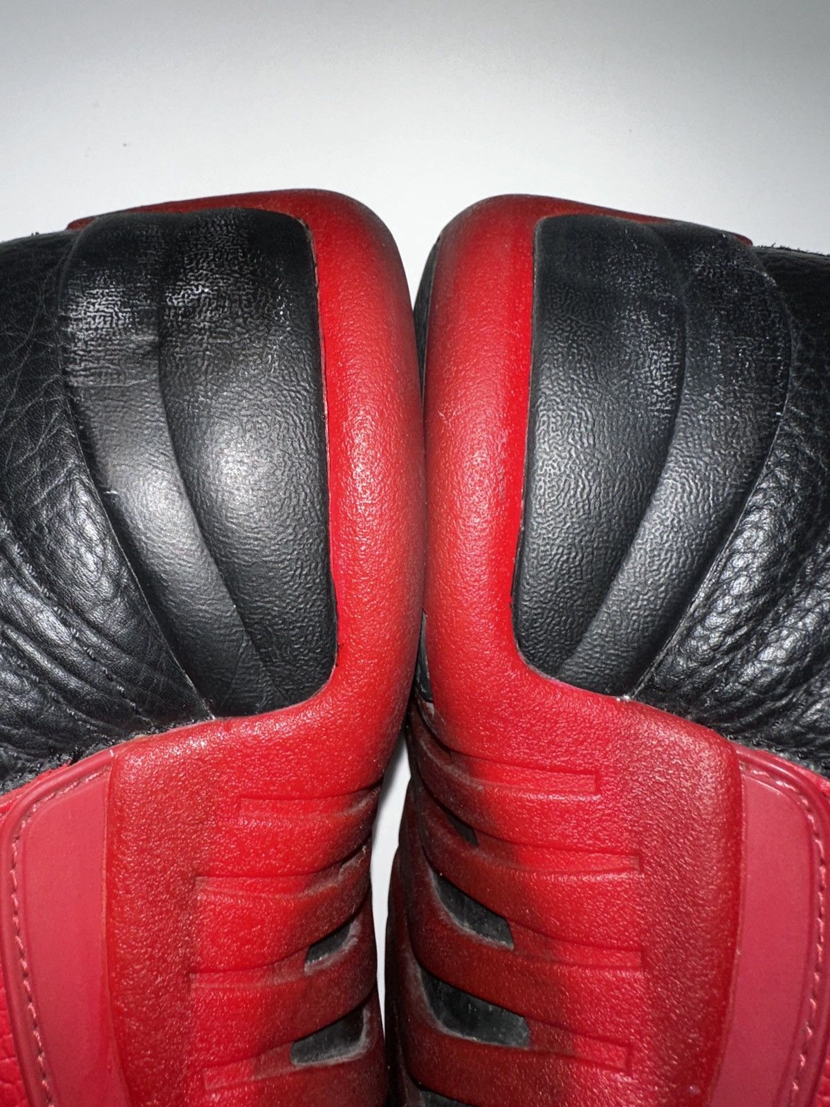 Jordan Brand Jordan 12 XII Retro Mid Flu Game (NO BOX) Men’s Size 11 Size US 11 / EU 44 - 6 Thumbnail