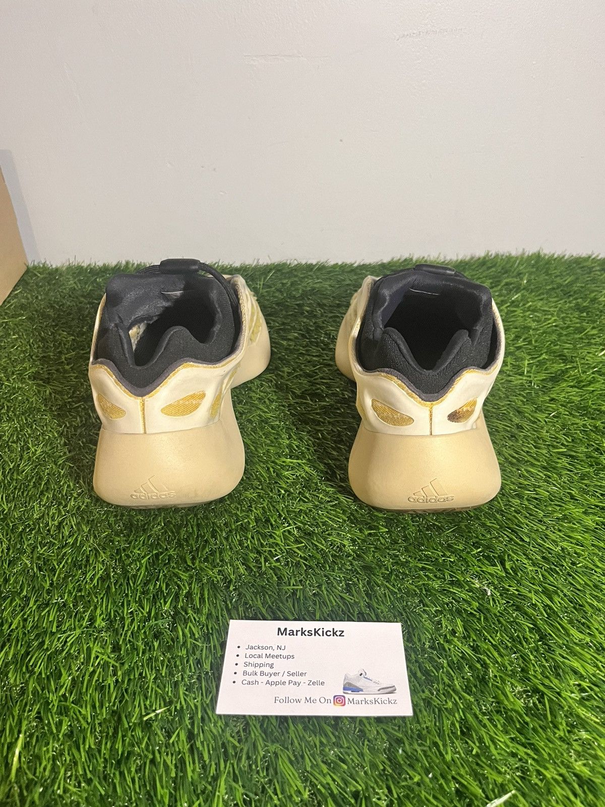 Adidas × Kanye West × Yeezy yeezy 700 v3 safflower size 10.5 Size US 10.5 / EU 43-44 - 3 Thumbnail