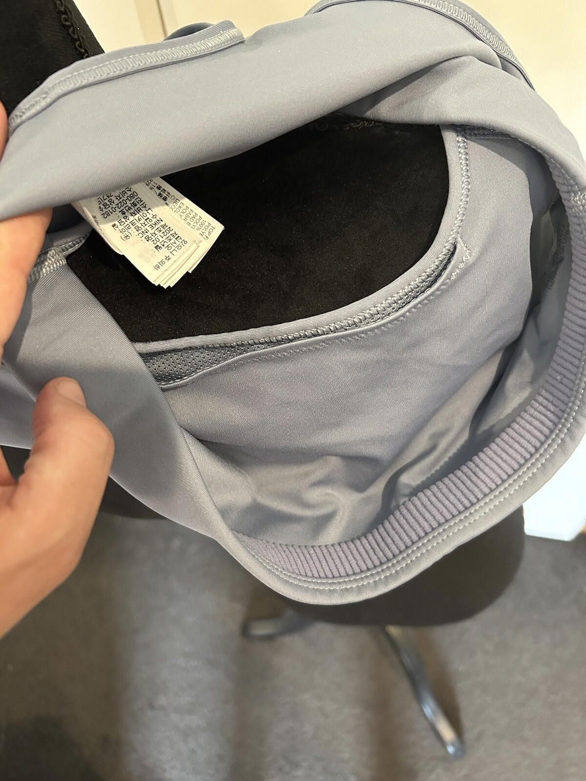 Nike Nike Dri Fit Running Activewear Grey crop top - Size M (003) Size M / US 6-8 / IT 42-44 - 9 Thumbnail