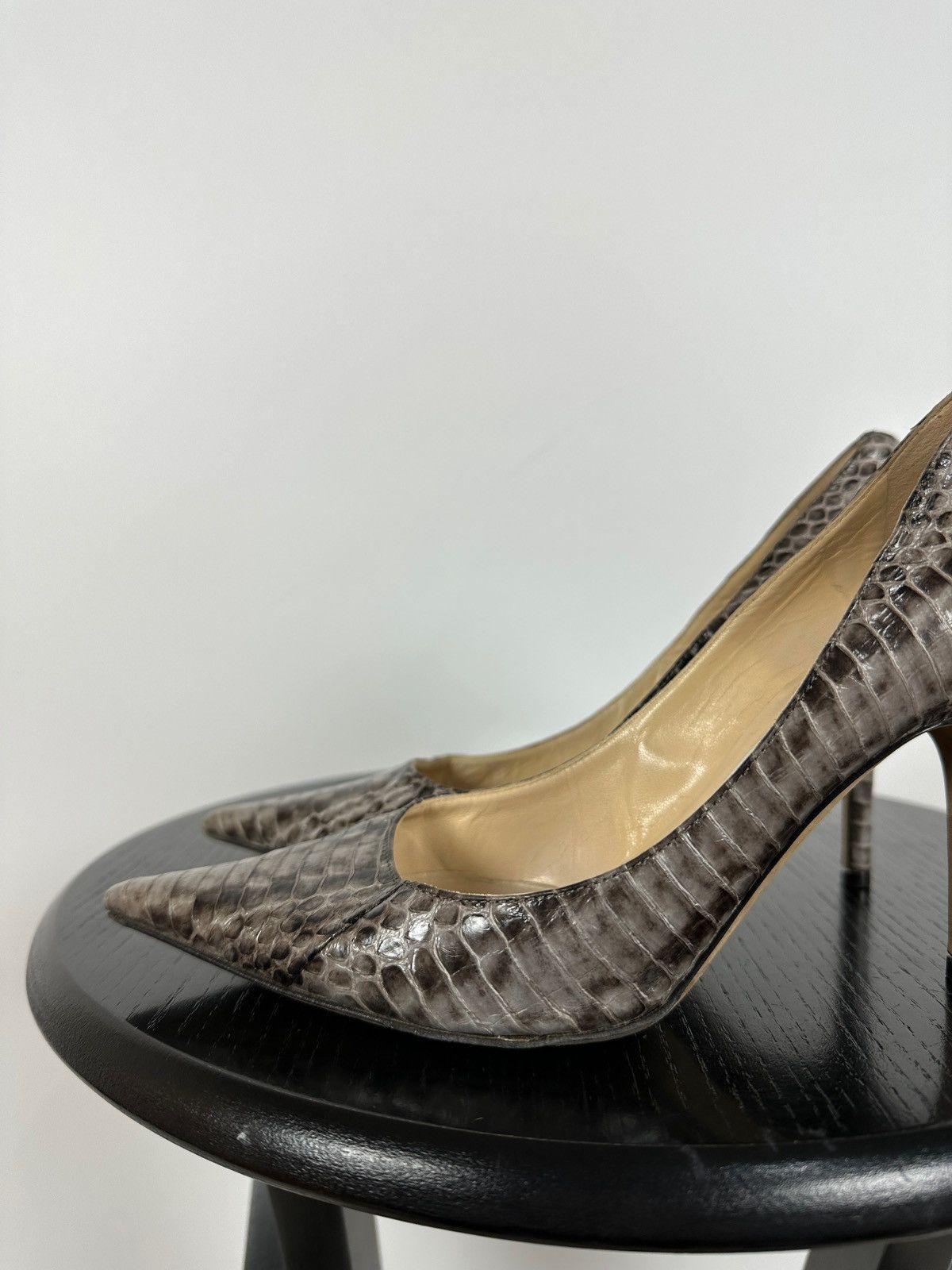 Jimmy Choo Jimmy Choo Pumps Croc Embossed Heels Pointed Toe Size 36 1/2 Size US 6.5 / IT 36.5 - 13 Thumbnail