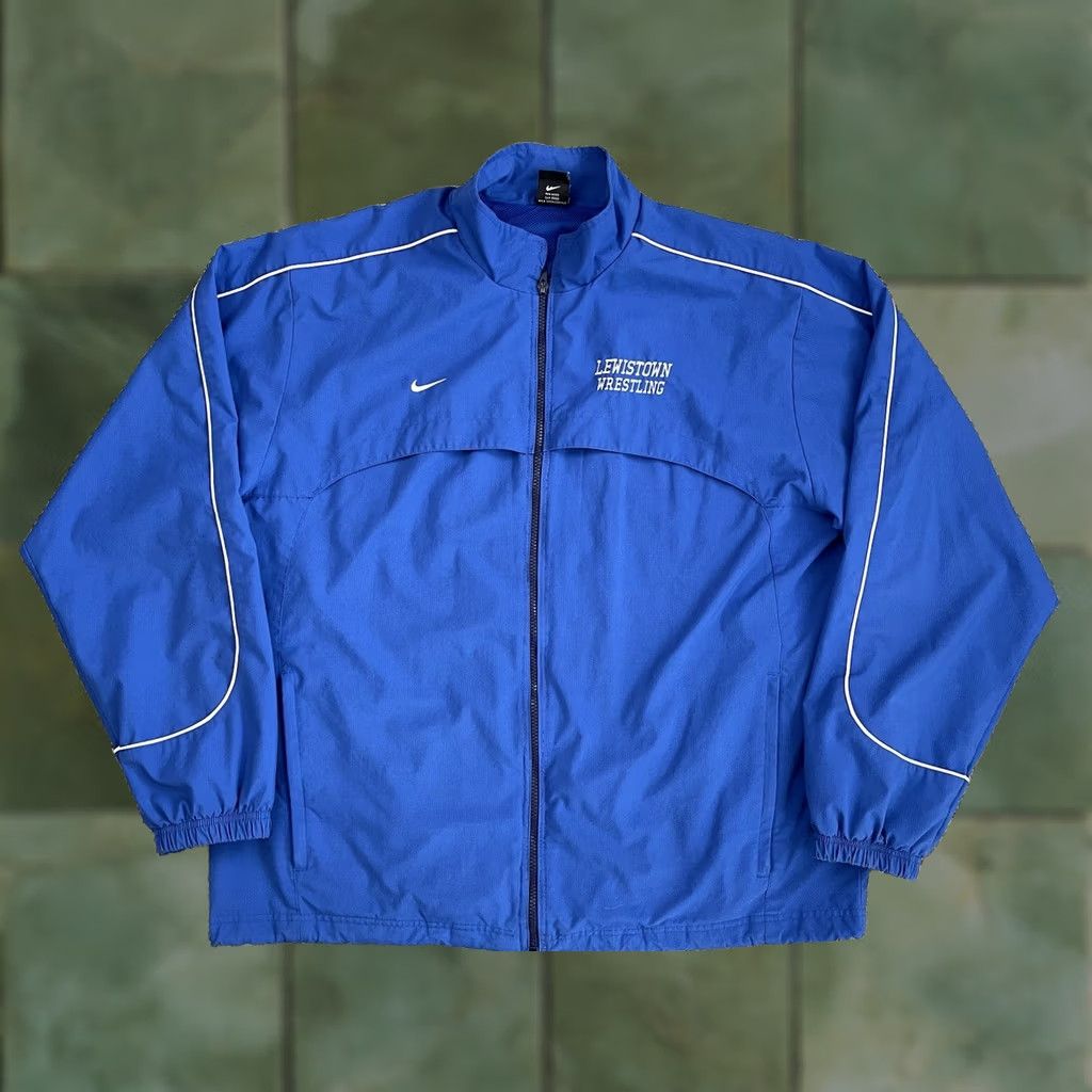 Nike VINTAGE Nike Windbreaker Jacket Mens XL Blue Lined Active Zip Pocket Size US XL / EU 56 / 4 - 1 Thumbnail