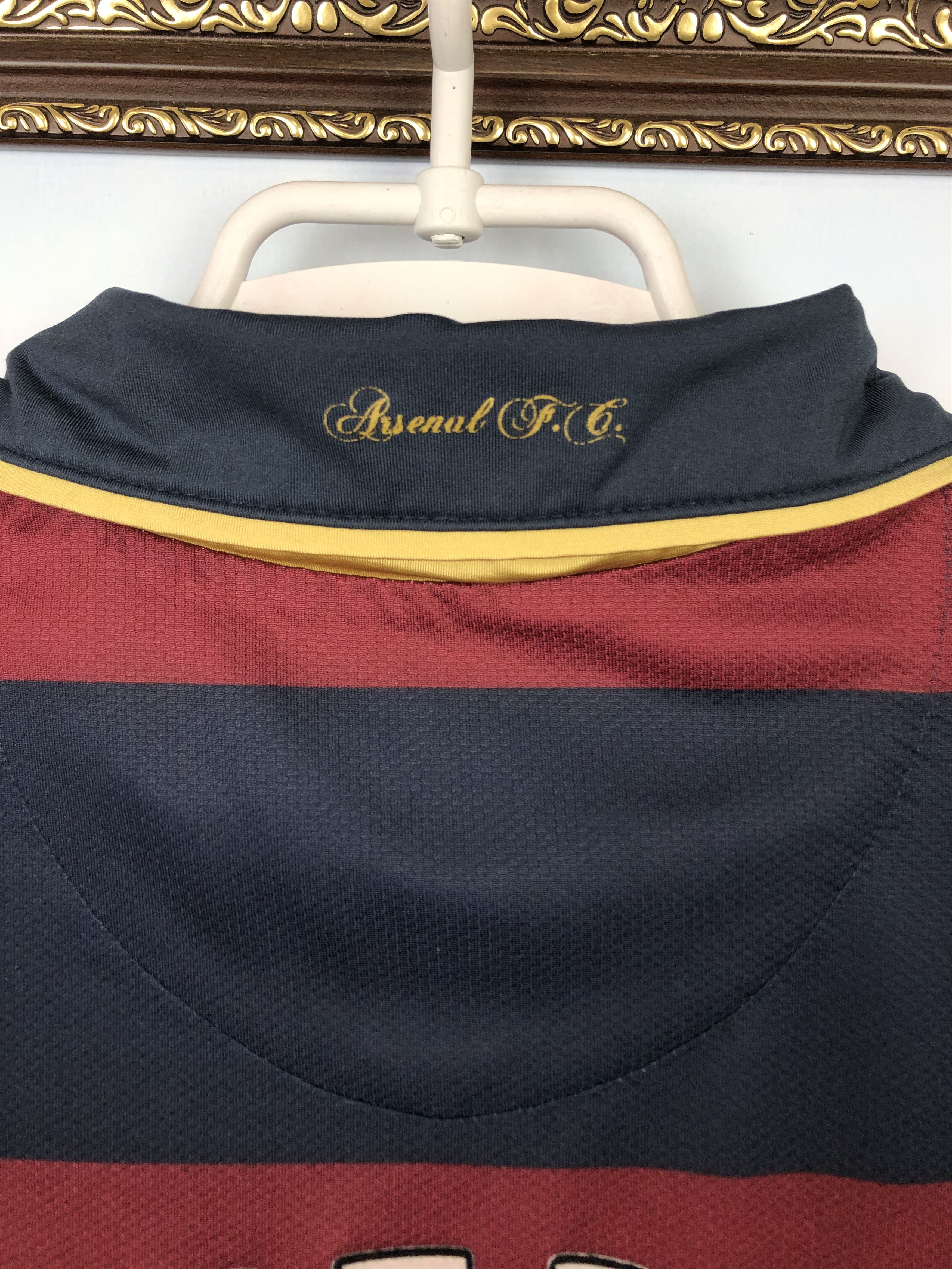 Nike Arsenal football shirt Soccer Nike Jersey 10 Gallas Tee Hype Size US M / EU 48-50 / 2 - 13 Thumbnail