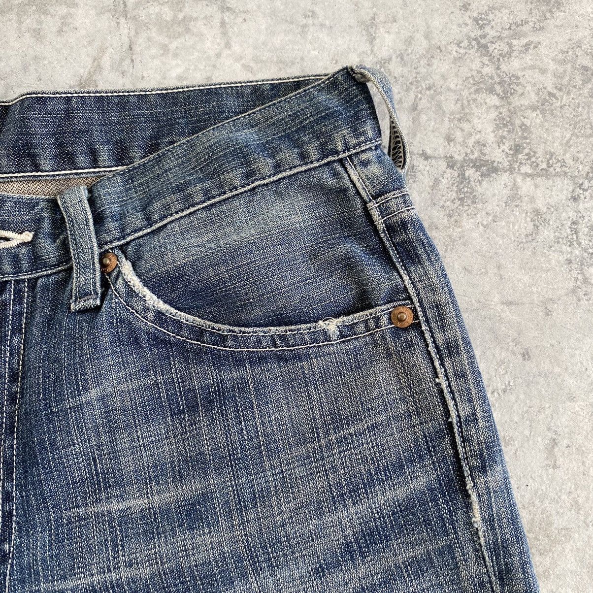 Levi's Vintage 2003 Levis 517 Faded Blue Flared Denim Jeans Size US 30 / EU 46 - 11 Thumbnail
