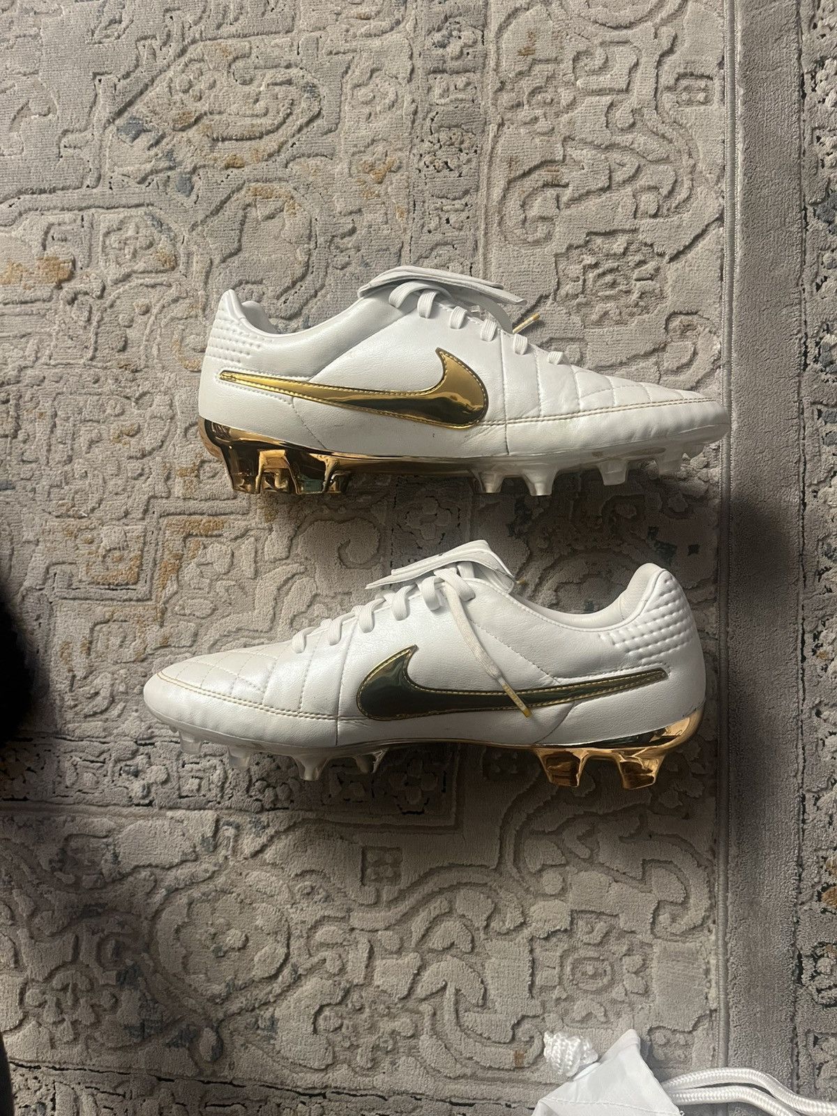 Nike Ronaldinho Legend 10 Tiempo RGN Elites Size US 11 / EU 44 - 6 Thumbnail