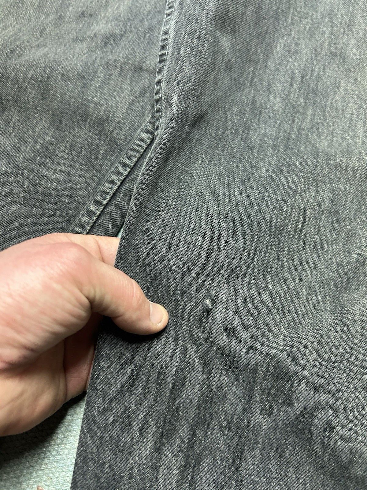 Vintage Vtg 90s Levi’s 546 jeans distressed goth grunge USA 36x30 Size US 36 / EU 52 - 7 Thumbnail