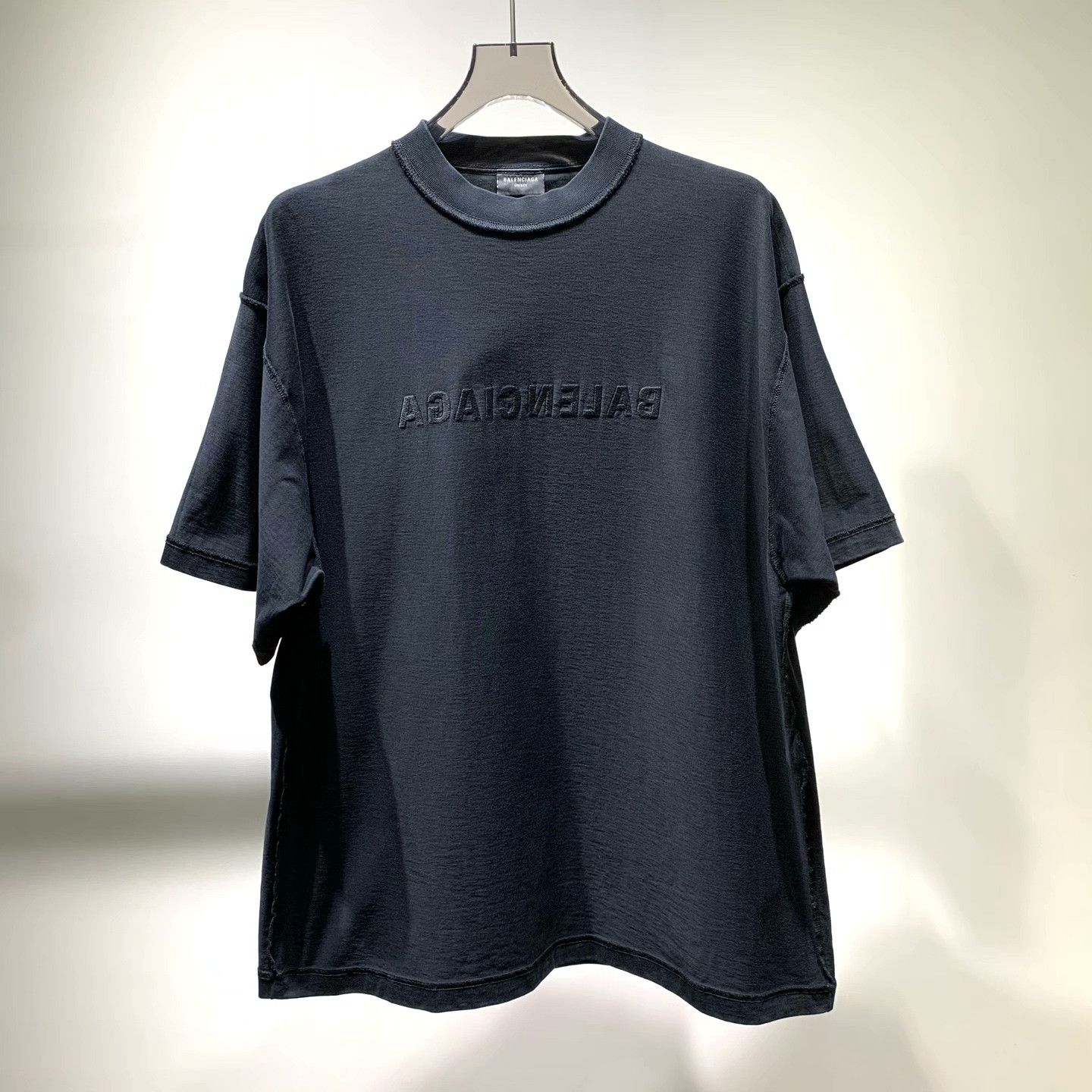 Balenciaga Balenciaga Retro Embroidered T-Shirt M Men Size US M / EU 48-50 / 2 - 1 Thumbnail