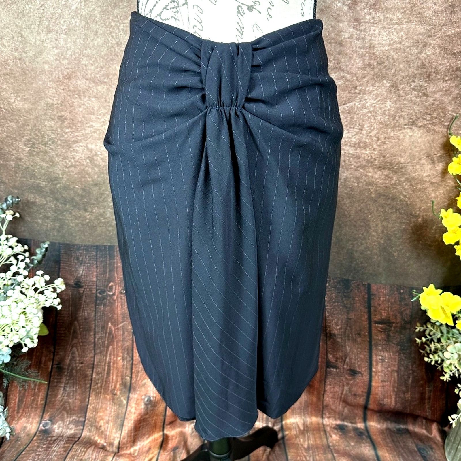 Armani Collezioni Armani Collezioni Bow Front Pin Stripe Skirt Midnight 10 Size L / US 10 / IT 46 - 5 Thumbnail