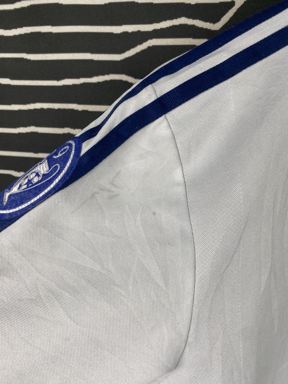 Adidas Vintage 2002/03 Real Madrid Centenary Home Jersey - Raul #7 Size US M / EU 48-50 / 2 - 18 Thumbnail