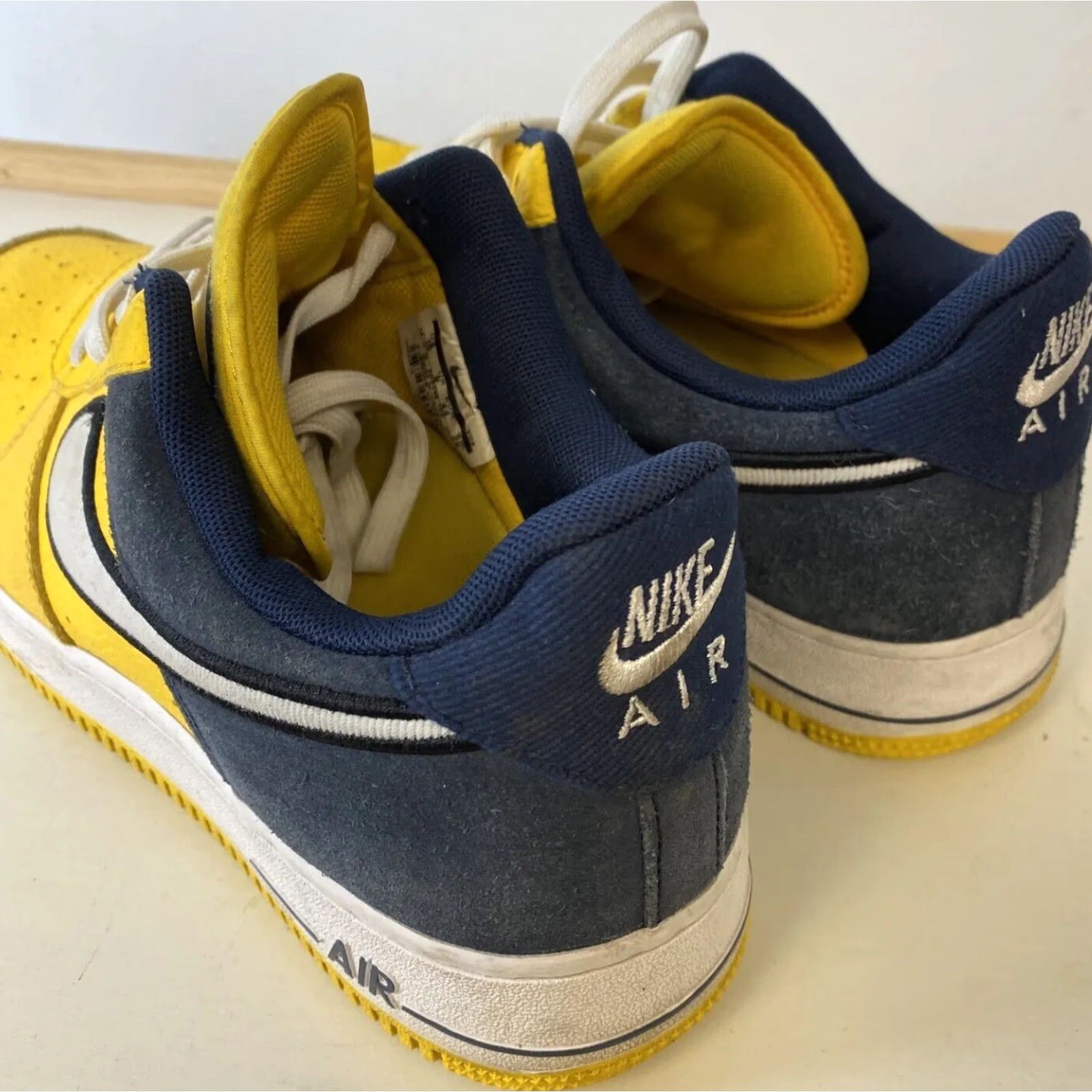 Nike Nike Air Force 1 Low 07 Lv8 Amarillo White Yellow Navy Blue Men 10 / S1 Nike Air Force 1 Low 07 Lv8 Amarillo White Yellow Navy Blue Men 10 / S1 Size ONE SIZE - 3 Thumbnail