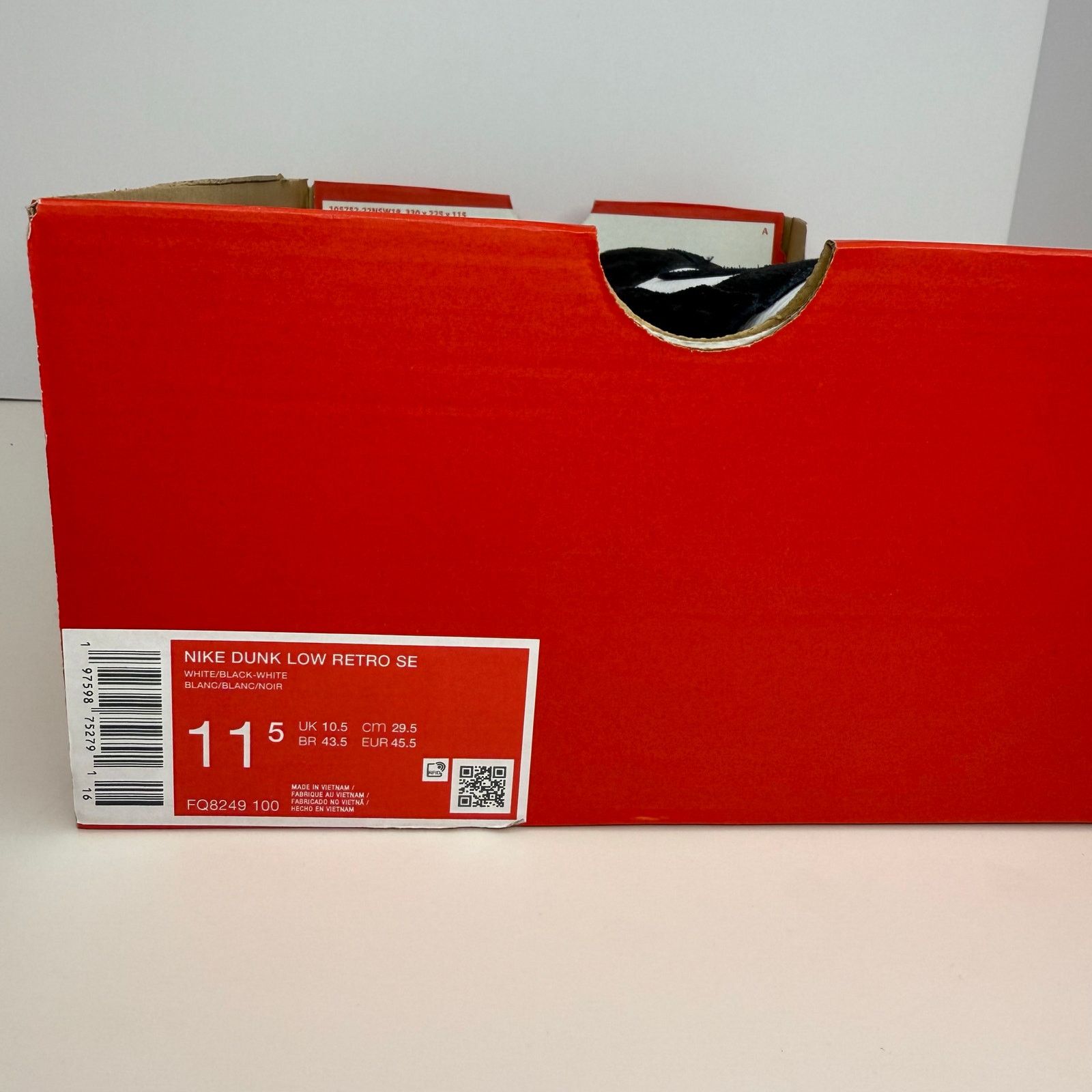 Nike Nike Dunk Low Retro SE White/Black-White Size 11.5 Men Size US 11.5 / EU 44-45 - 8 Thumbnail