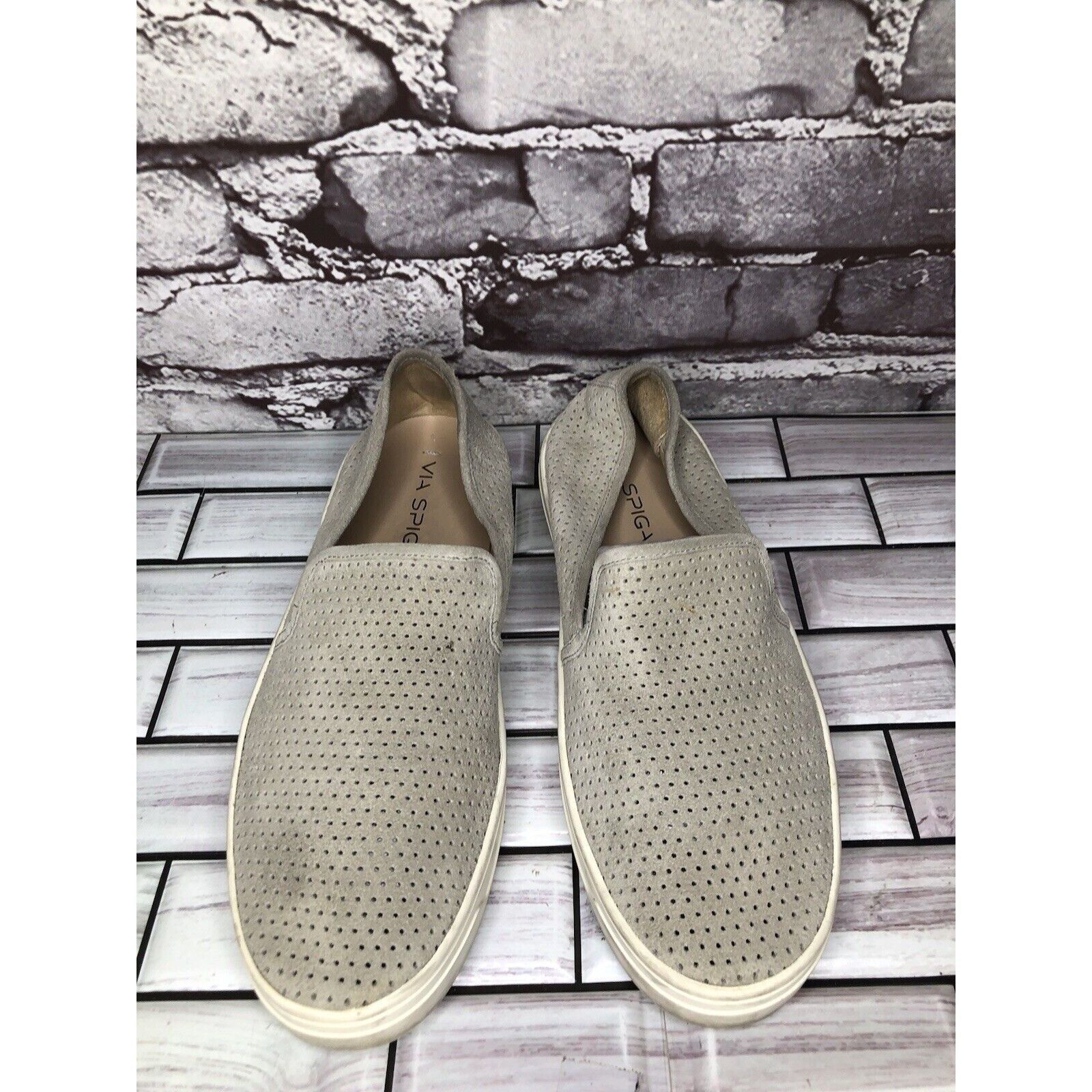 Other Via Spiga Grey Suede Leather Perforated Slip On Sneaker Shoe Size US 7 / IT 37 - 13 Thumbnail