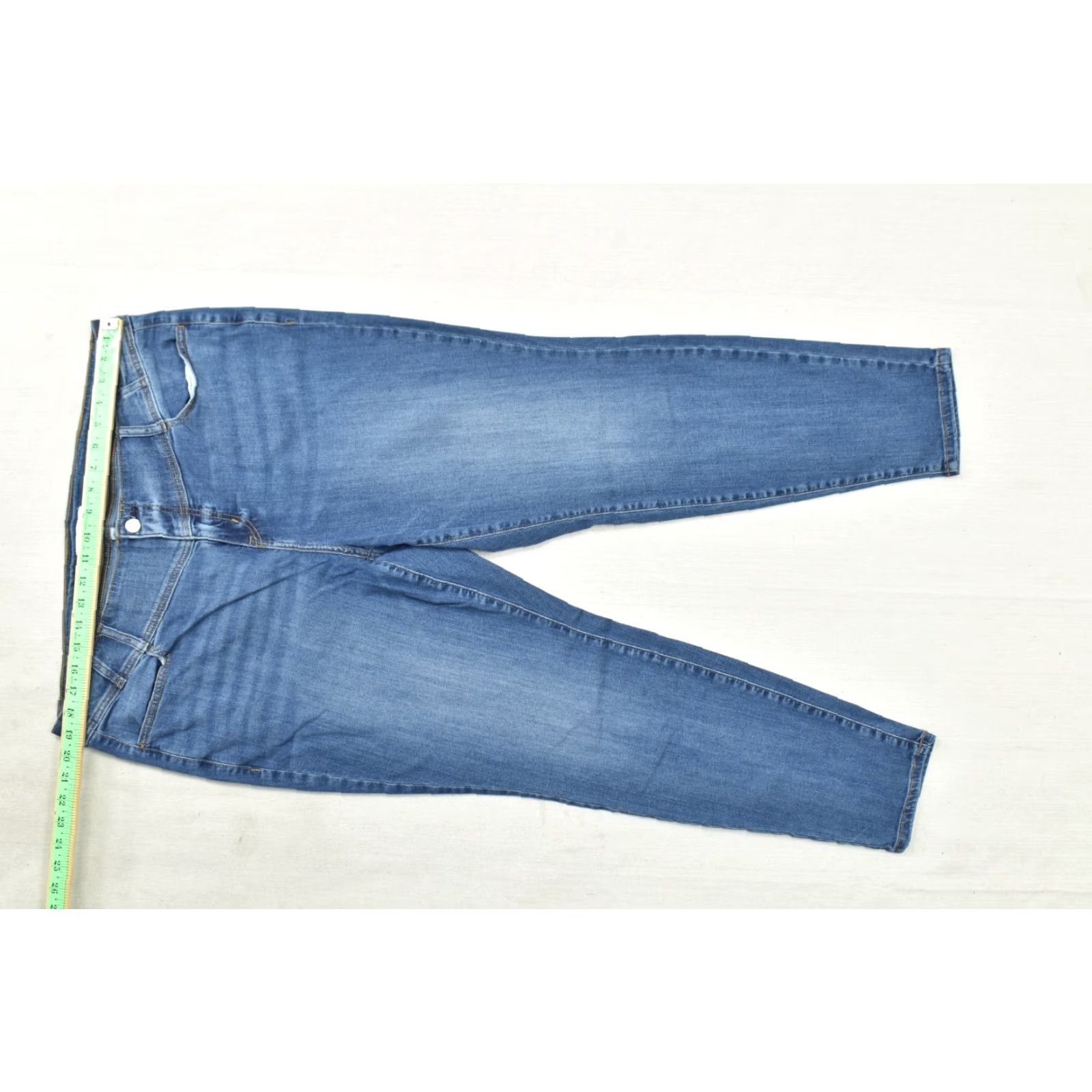 Vintage Lane Bryant Signature Fit Flex Magic Waistband High-Rise Jegging Size 20 Blue Denim Cotton Blend Stretch 5-Pocket Woman Plus Jeans Size 42" / US 20 - 3 Thumbnail