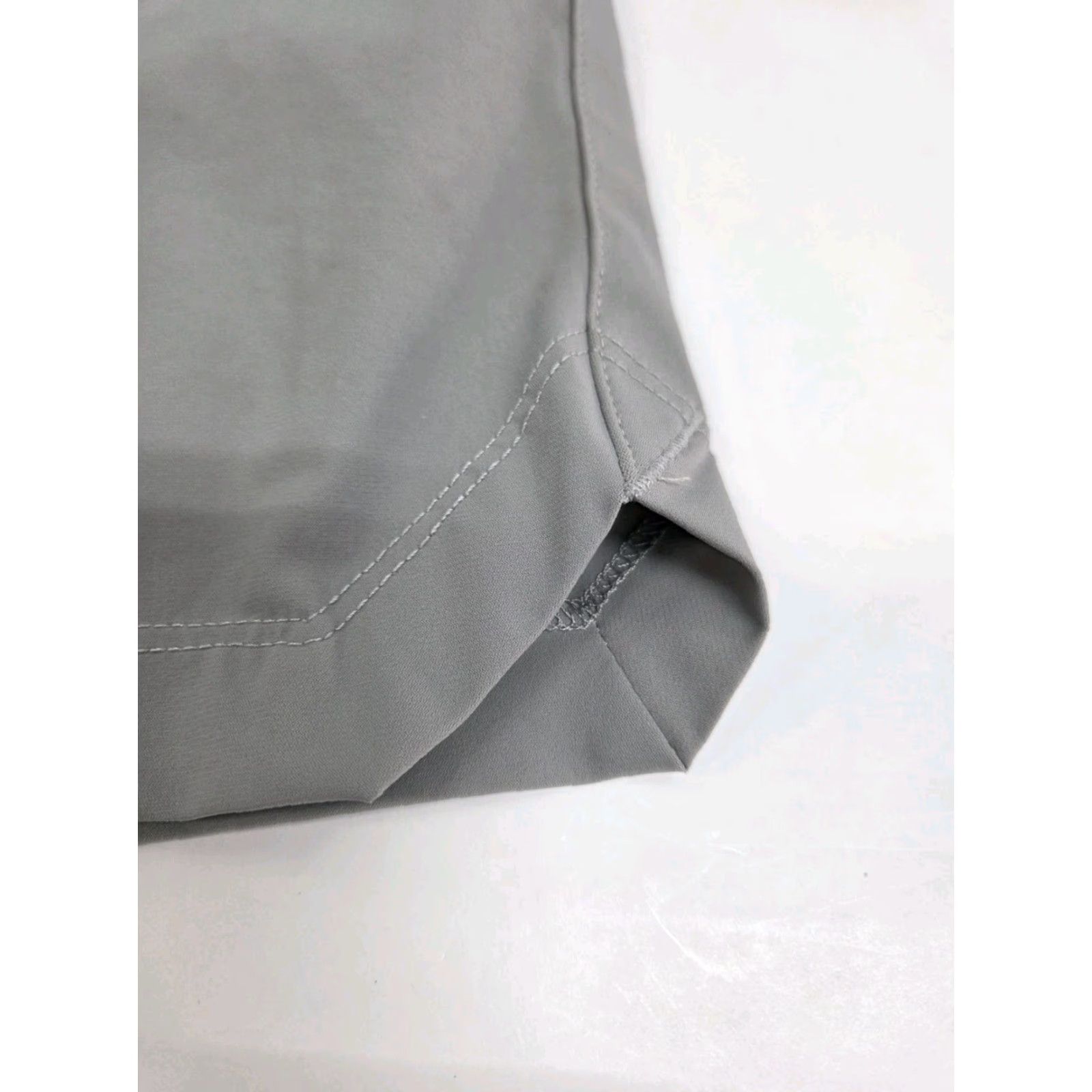 Fabletics Fabletics Mens Training Shorts Front Zip Pocket Drawstring Liner Light Grey 34 Athletic Shirt Short - Mens Size US 33 - 6 Thumbnail