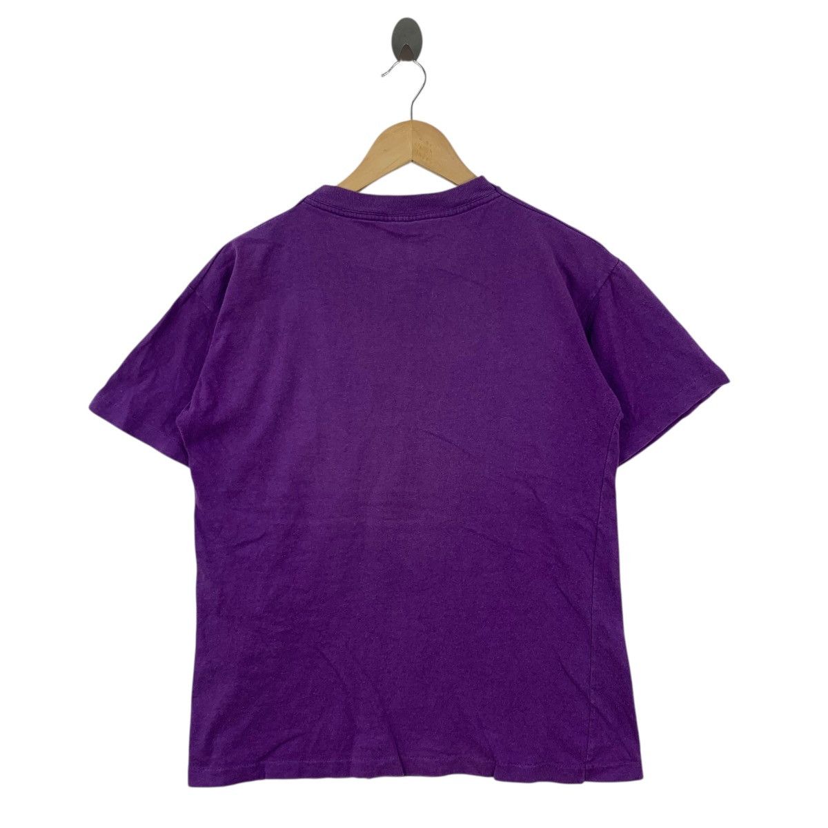Vintage Vintage 90s BANFF CANADA Hiking Swimming Camping Tshirt Size US S / EU 44-46 / 1 - 5 Thumbnail