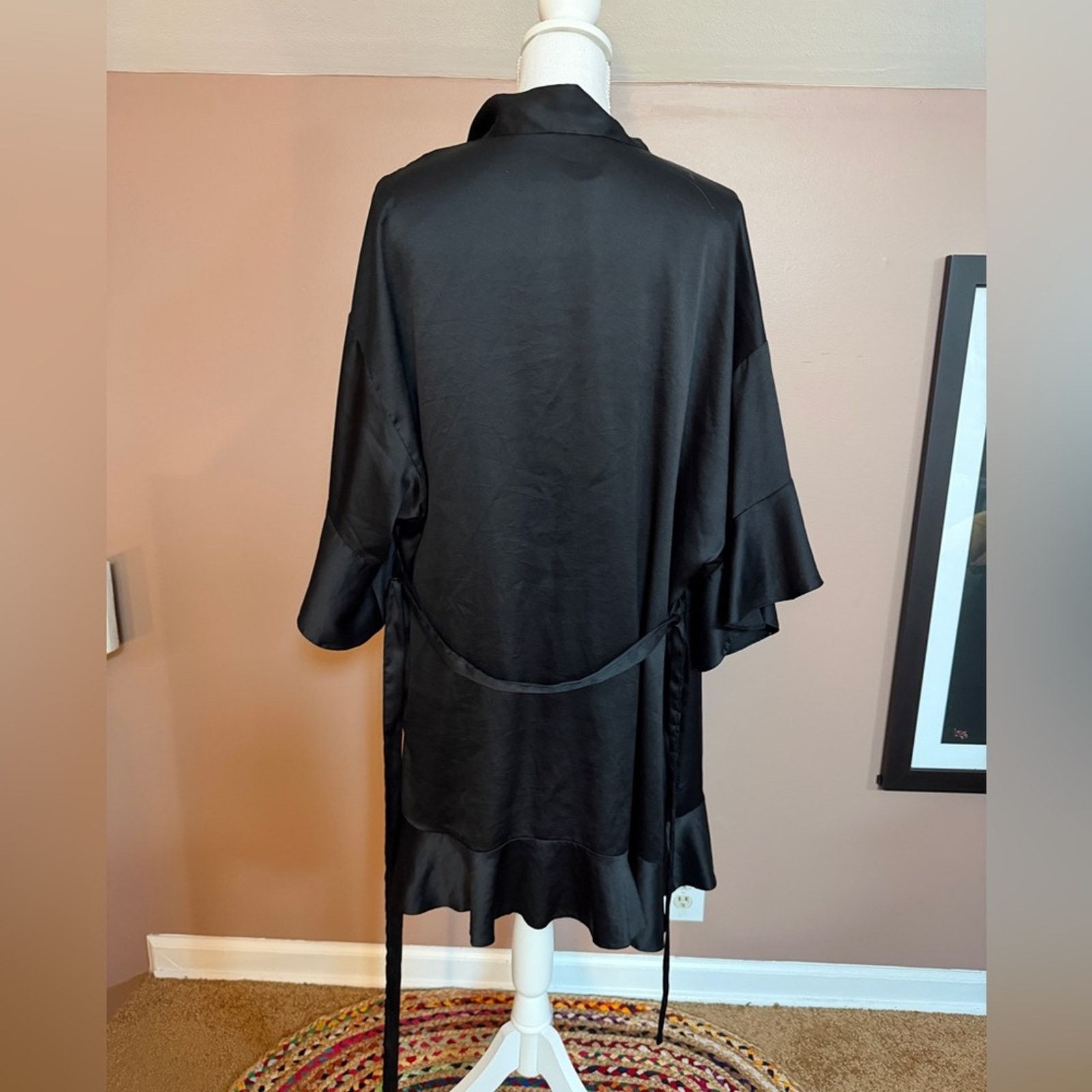 Victoria's Secret Victoria's Secret Black Satin Robe Size ONE SIZE - 3 Thumbnail