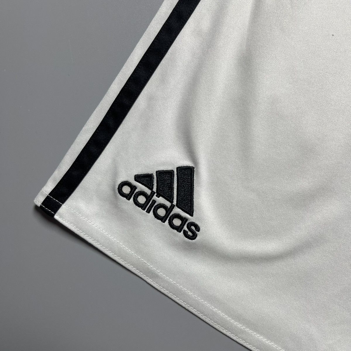 Adidas ARGENTINA ADIDAS 2016 COPA AMERICA FOOTBALL SHORTS #10 MESSI Size US 36 / EU 52 - 9 Thumbnail